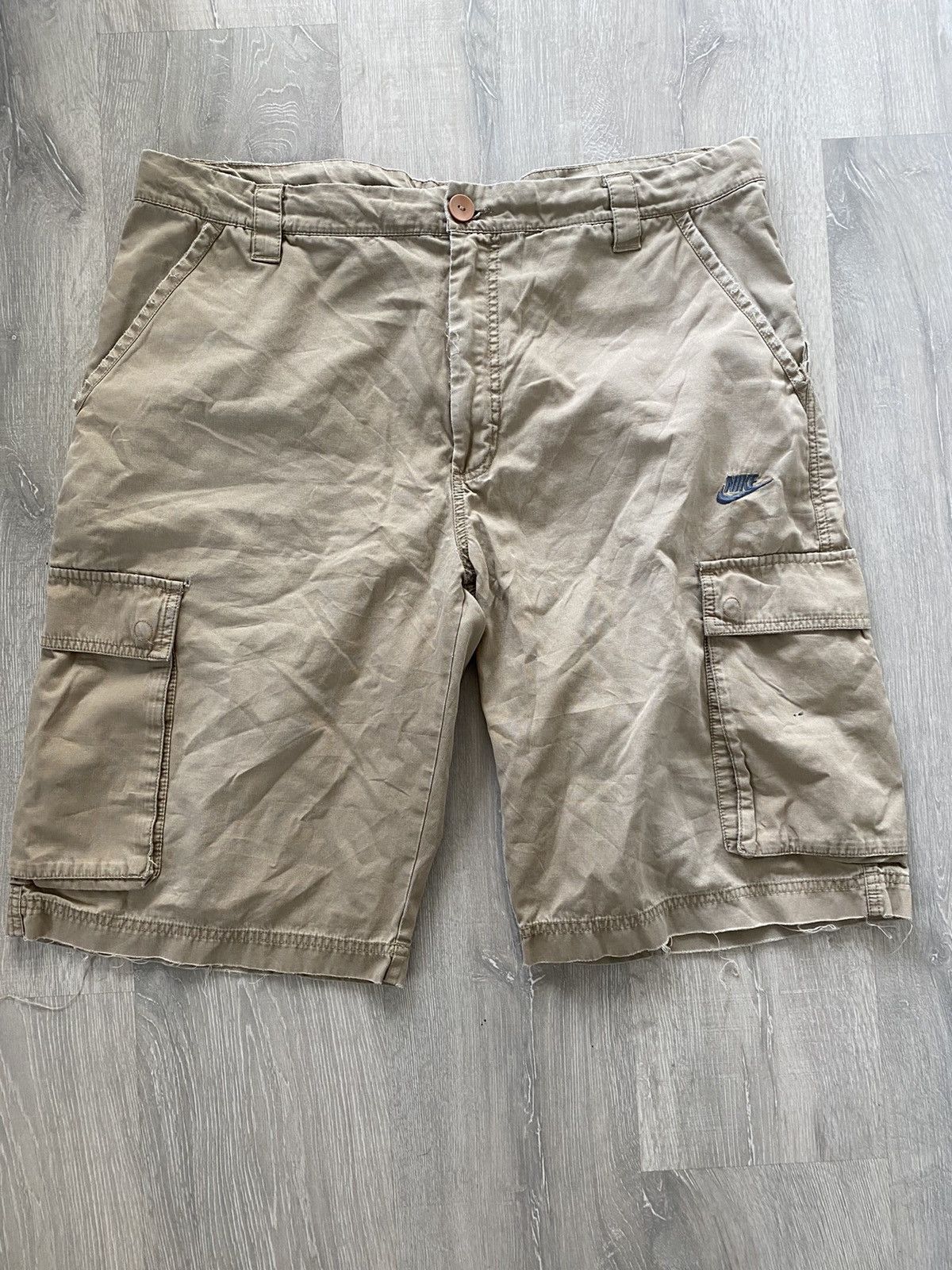 Nike × Vintage Nike vintage brown shorts cargo small swoosh ACG style Size US 34 / EU 50 - 1 Thumbnail