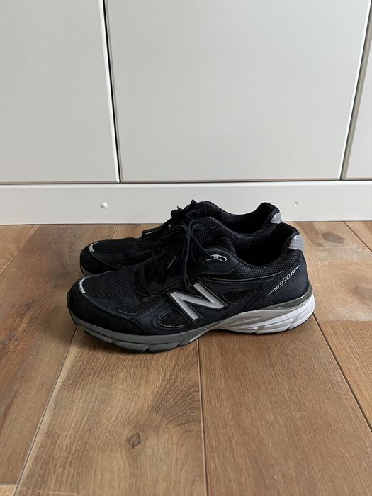 new balance 990v4 black outfit
