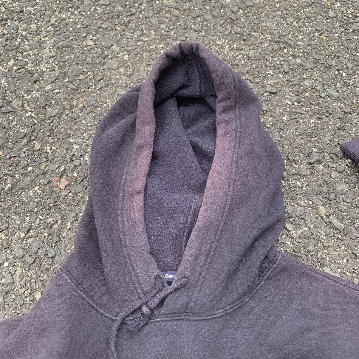 Gap × Vintage Y2K Gap Spell Out Black Faded Sweater Hoodie Pullover Size US M / EU 48-50 / 2 - 9 Thumbnail