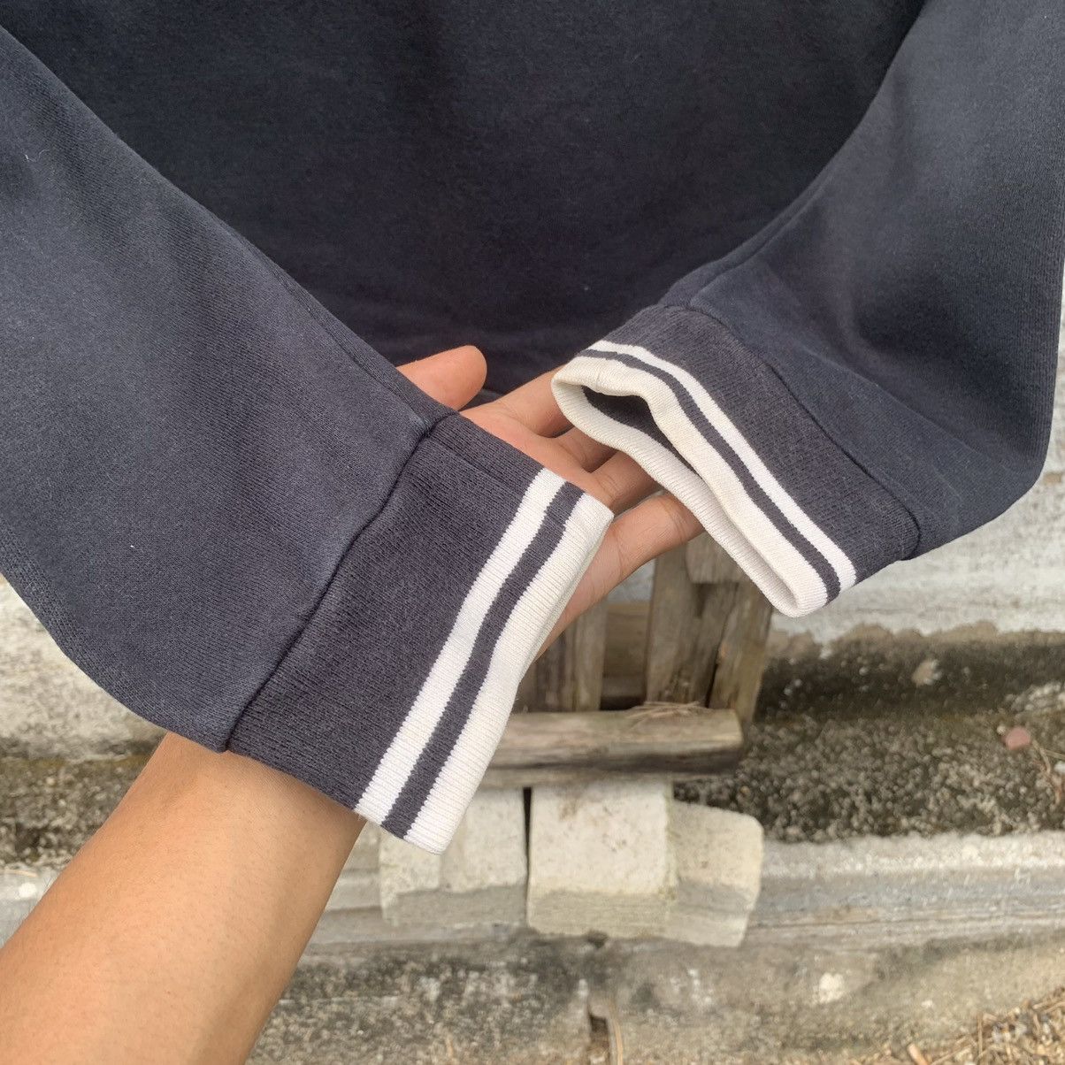 Nike × Vintage Nike Swoosh Big Logo Crewneck Sweater Jumpet Pullover Size US L / EU 52-54 / 3 - 3 Thumbnail