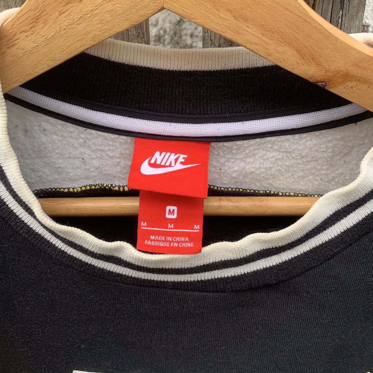 Nike × Vintage Nike Swoosh Big Logo Crewneck Sweater Jumpet Pullover Size US L / EU 52-54 / 3 - 4 Thumbnail