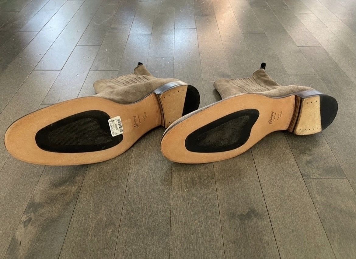 Brioni Suede Chelsea Boots Size US 11 / EU 44 - 9 Thumbnail