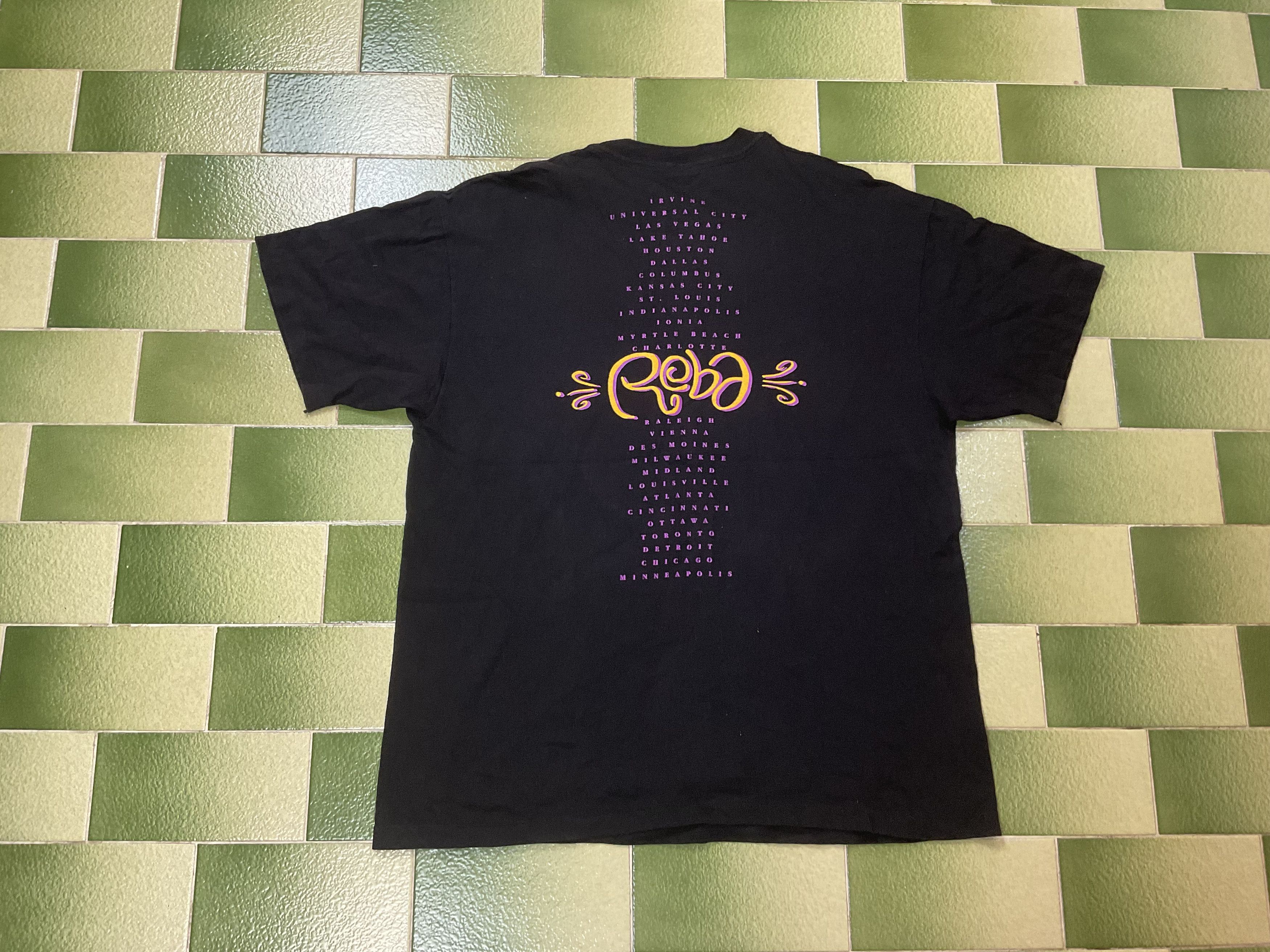 Band Tees Vintage 90s 1994 Reba McEntire Tour Concert T-Shirt Size US XL / EU 56 / 4 - 2 Thumbnail