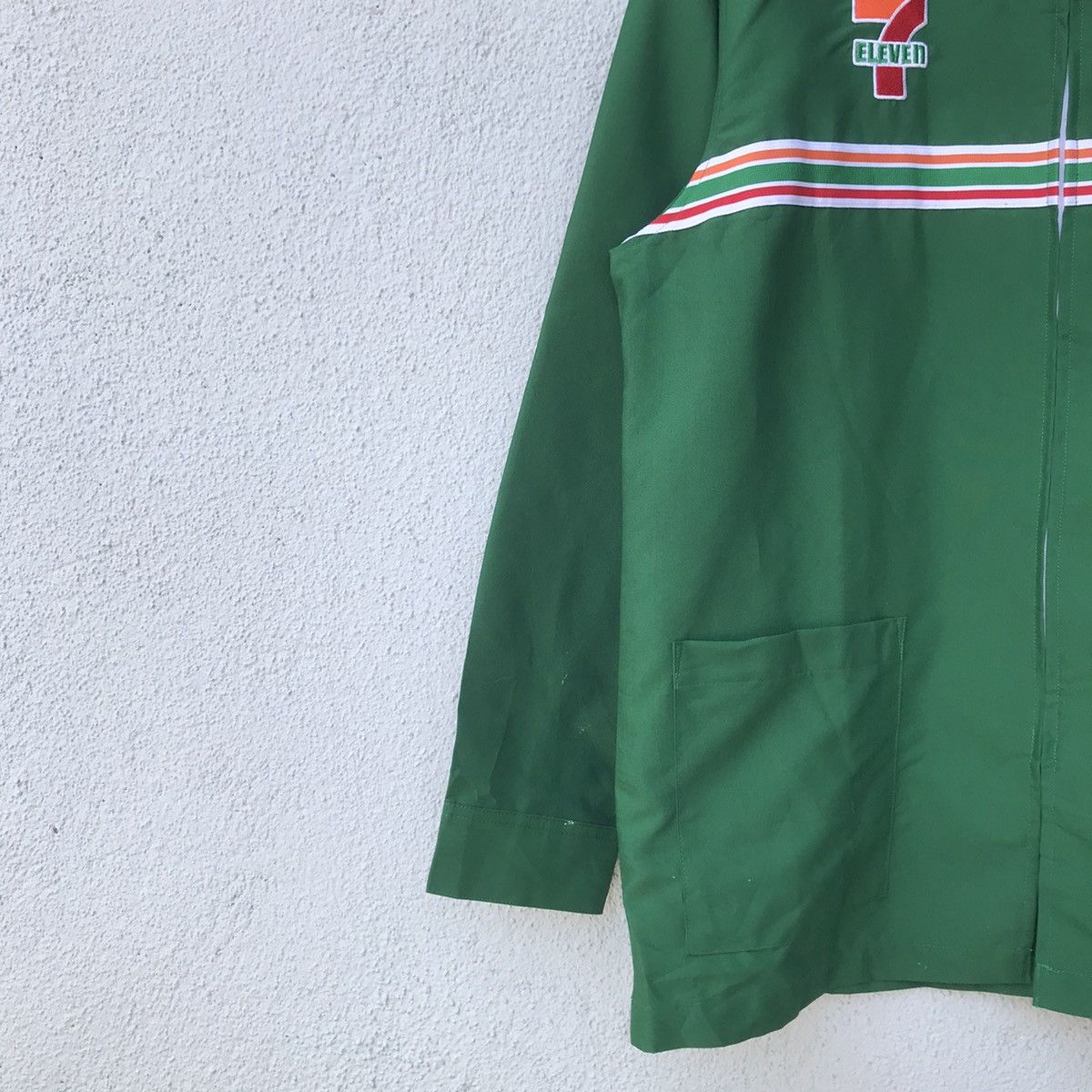 Japanese Brand 🔥90’s Vintage 7 Eleven Embroidery Logo Uniform Jacket Size US L / EU 52-54 / 3 - 4 Thumbnail