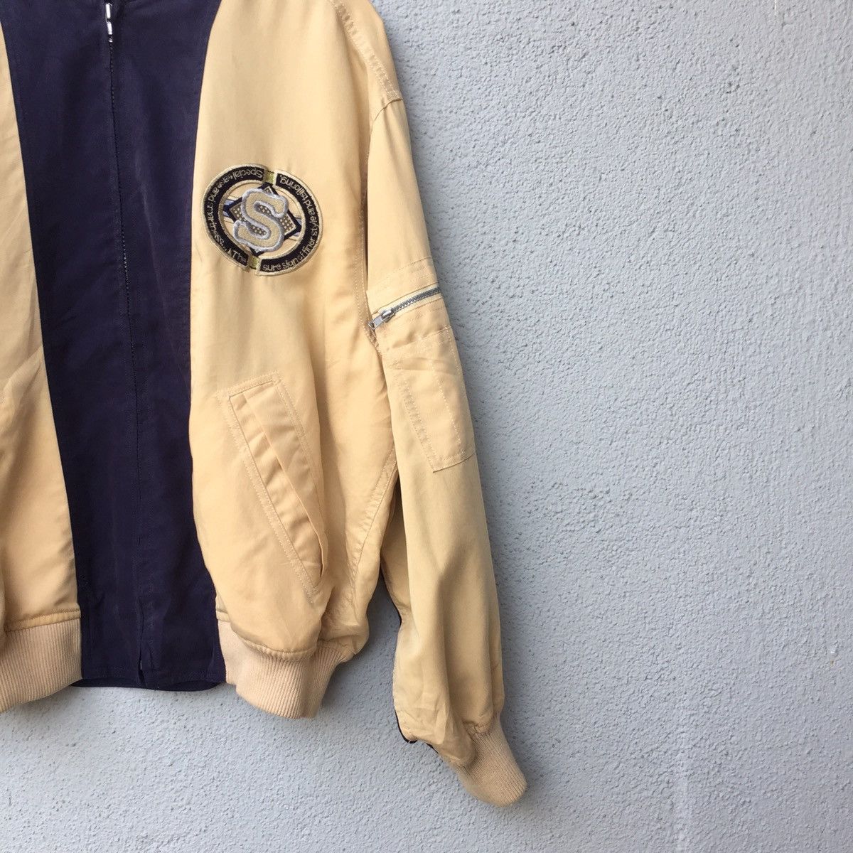 Japanese Brand Vintage Santa Fe Embroidered Big Logo Bomber Jacket Size US XL / EU 56 / 4 - 6 Thumbnail