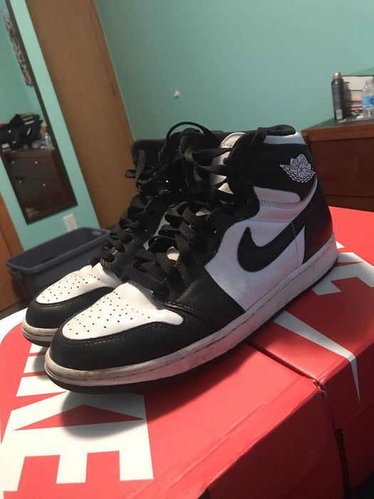 nike aj1 black and white