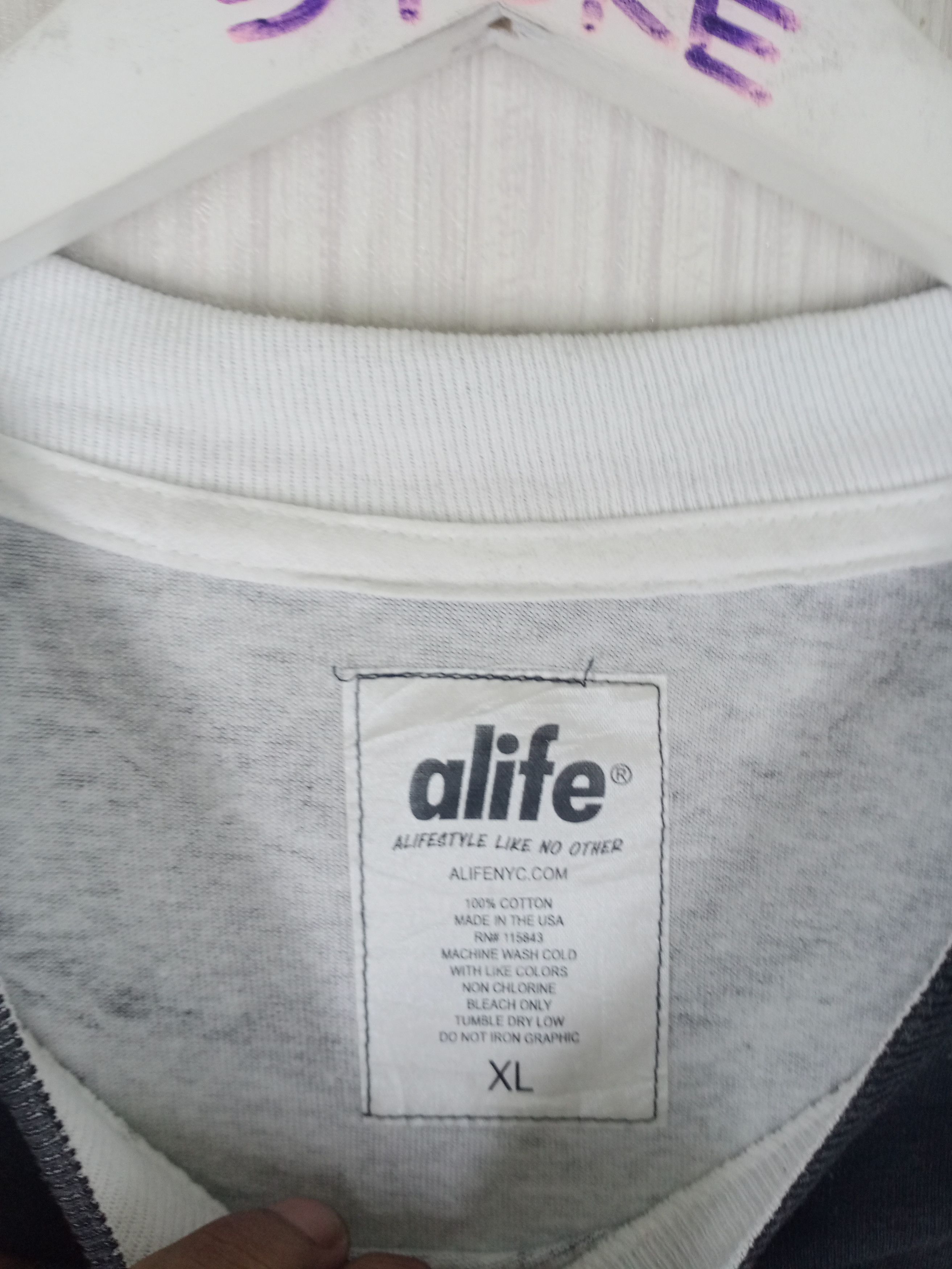 Alife Vintage ALIFE Big Logo Overprint T-shirt Size US XL / EU 56 / 4 - 3 Thumbnail