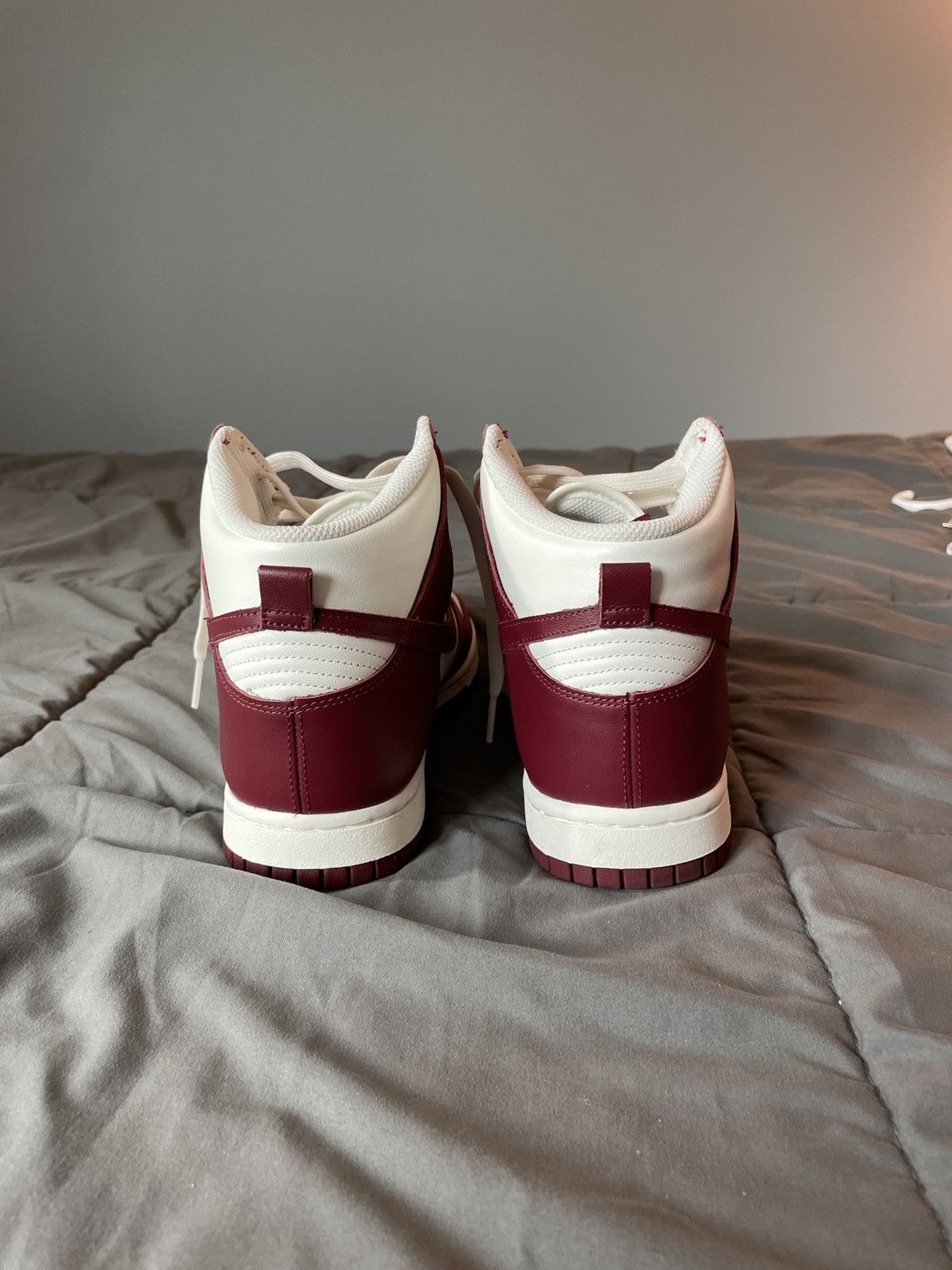 Nike Nike Dunk High Team Red (W) Size US 8 / EU 41 - 4 Thumbnail