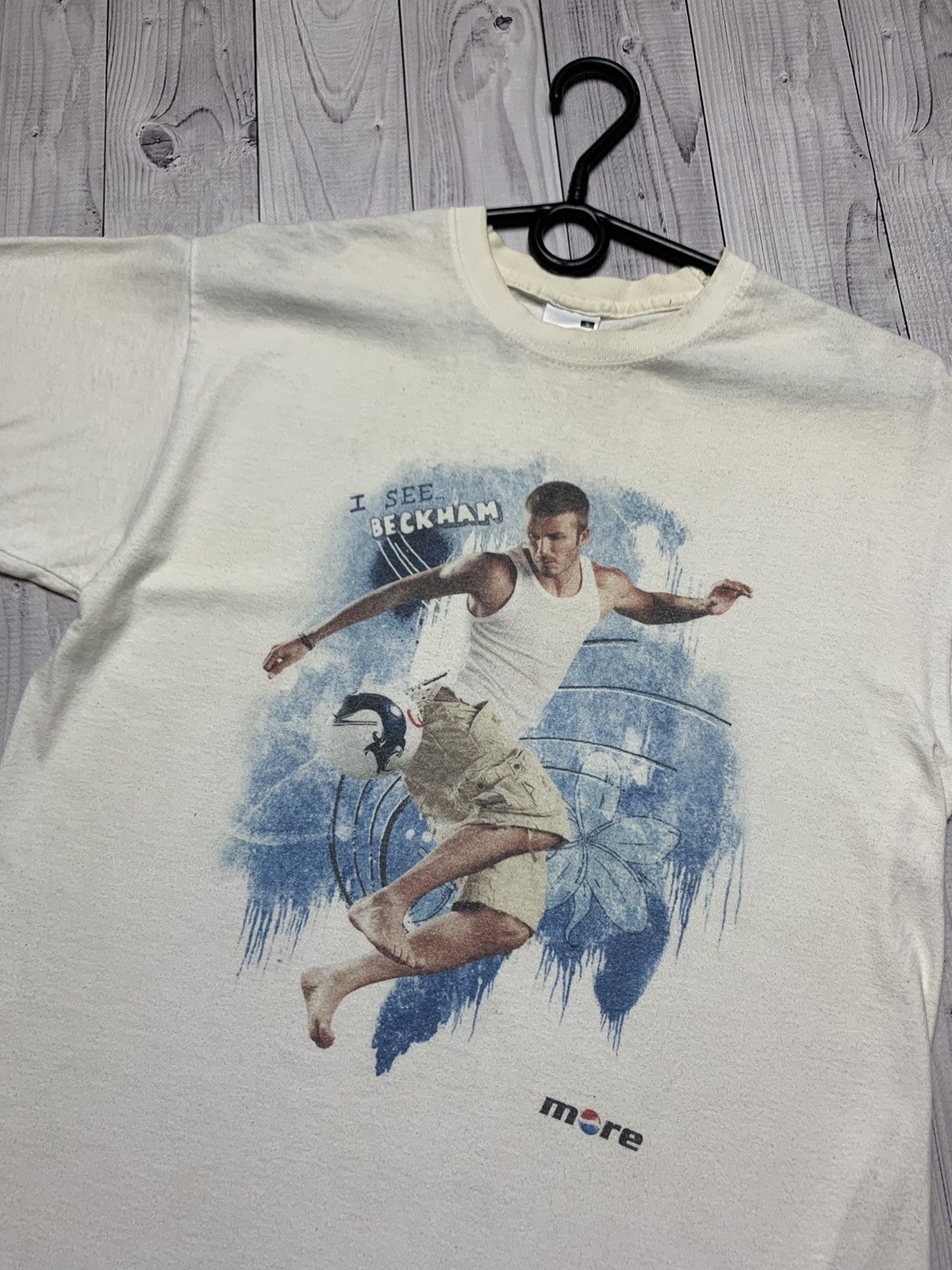 David Beckham × Pepsi × Vintage Vintage Pepsi David Beckham More advertising size S Size US S / EU 44-46 / 1 - 2 Thumbnail