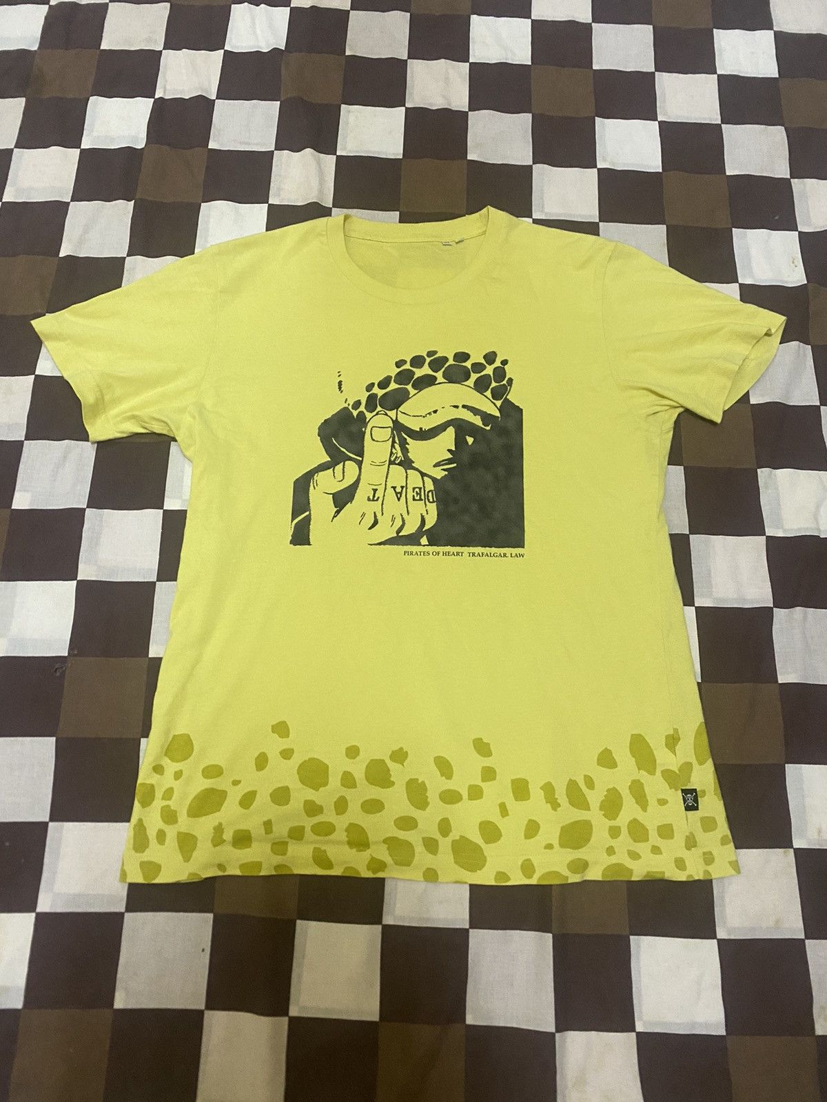 UNIQLO x ONE PIECE TRAFALGAR LAW TEE