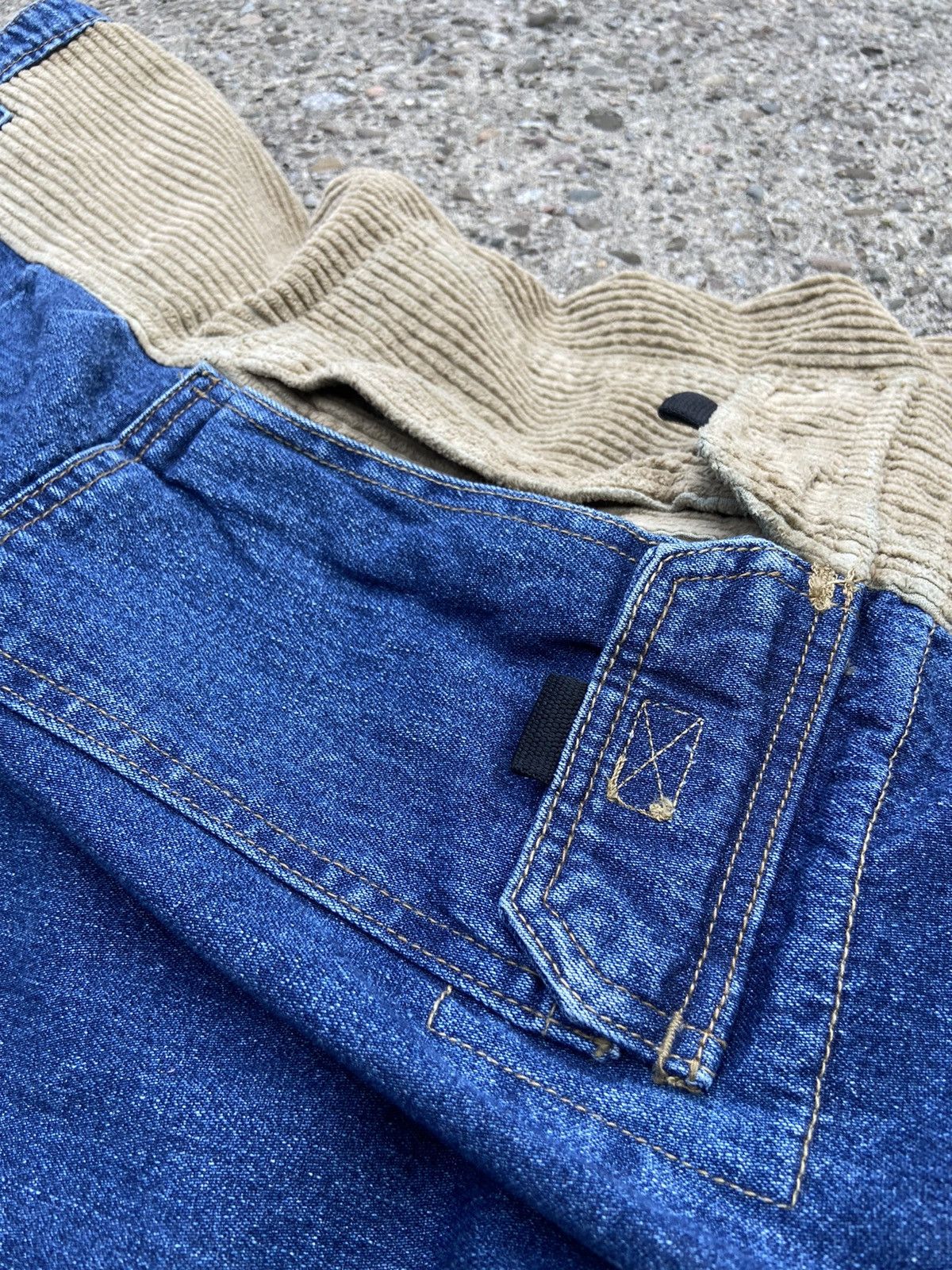 Alpha Industries NEW Vintage Alpha Industries Corduroy Cargo Shorts Size US 33 - 20 Thumbnail