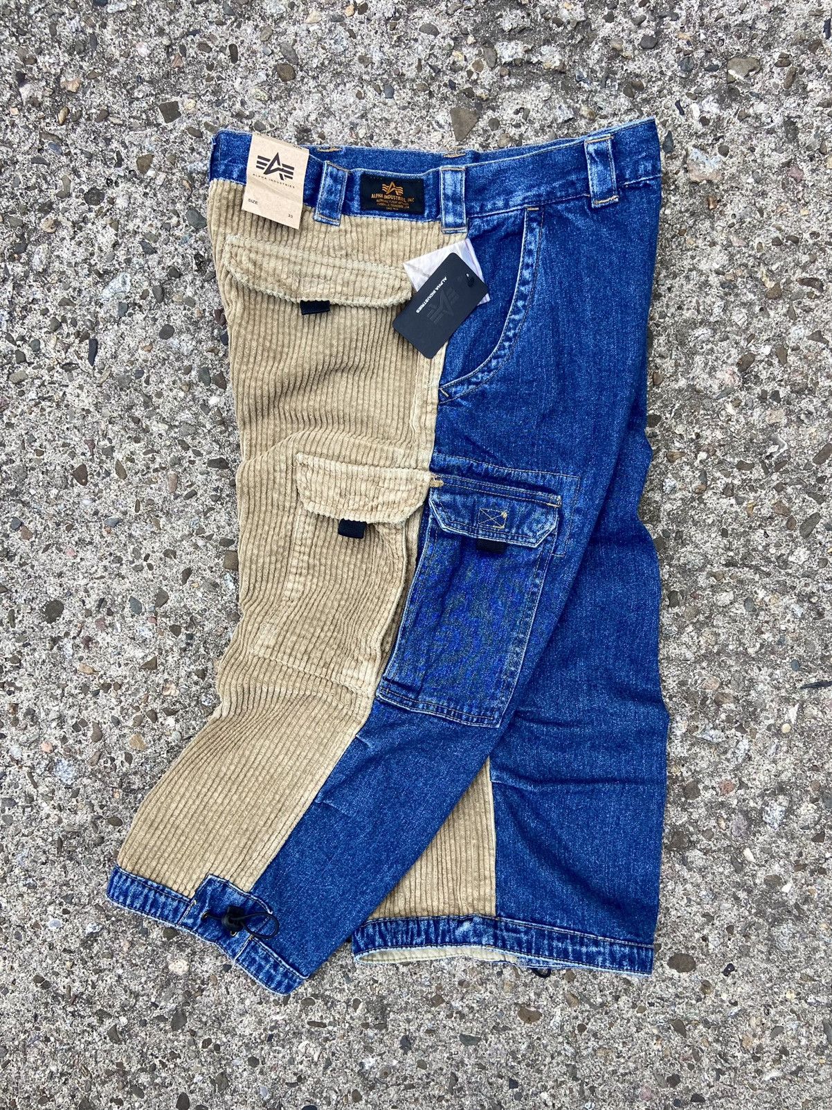 Alpha Industries NEW Vintage Alpha Industries Corduroy Cargo Shorts Size US 33 - 1 Thumbnail