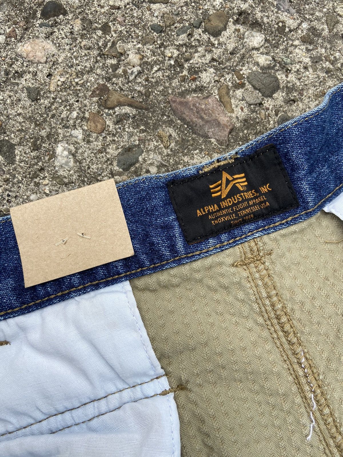 Alpha Industries NEW Vintage Alpha Industries Corduroy Cargo Shorts Size US 33 - 17 Thumbnail