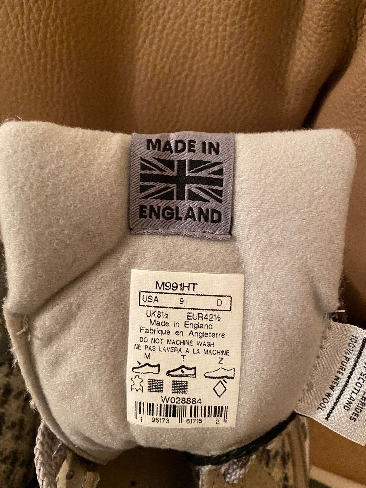 New Balance 991 Made in England x Harris Tweed