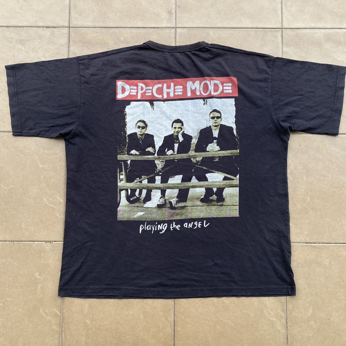 Band Tees VINTAGE Y2K DEPECHE MODE T-SHIRT Size US XL / EU 56 / 4 - 2 Thumbnail