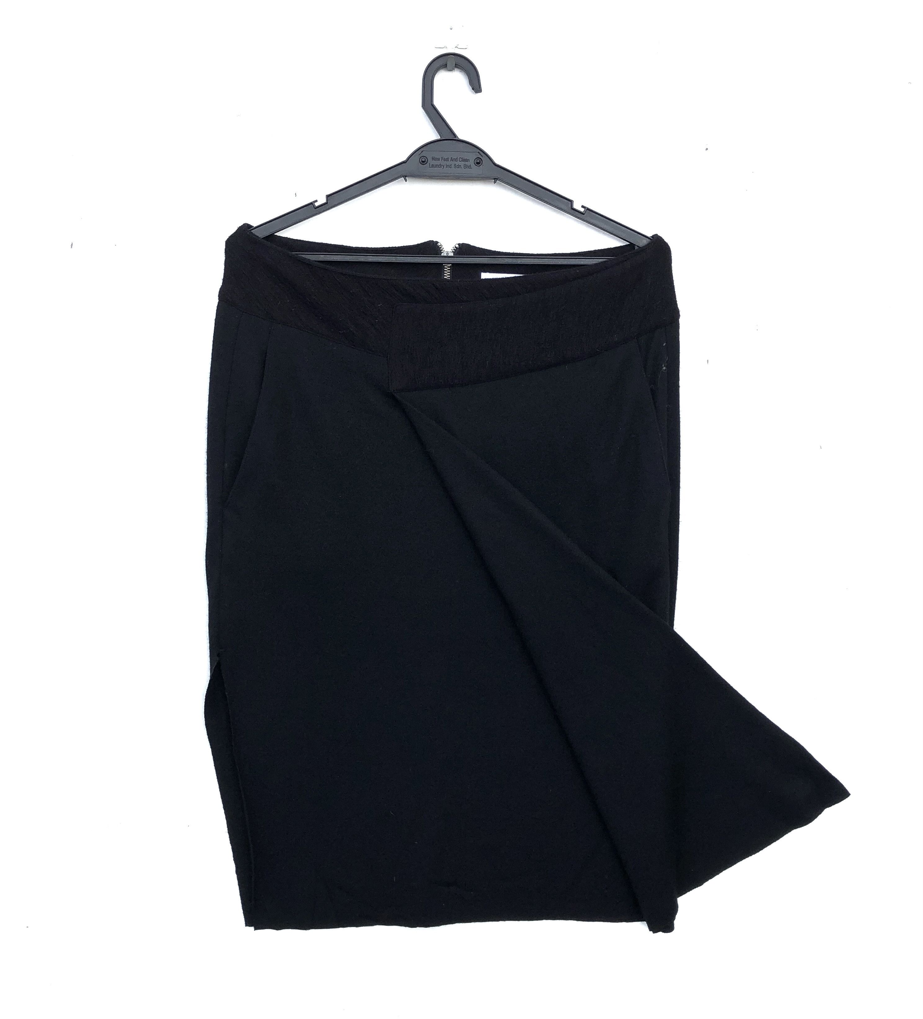Helmut Lang HELMUT LANG ASYMMETRICAL DEEP PLEAT SONARWOOL SKIRT Size 29" - 1 Thumbnail