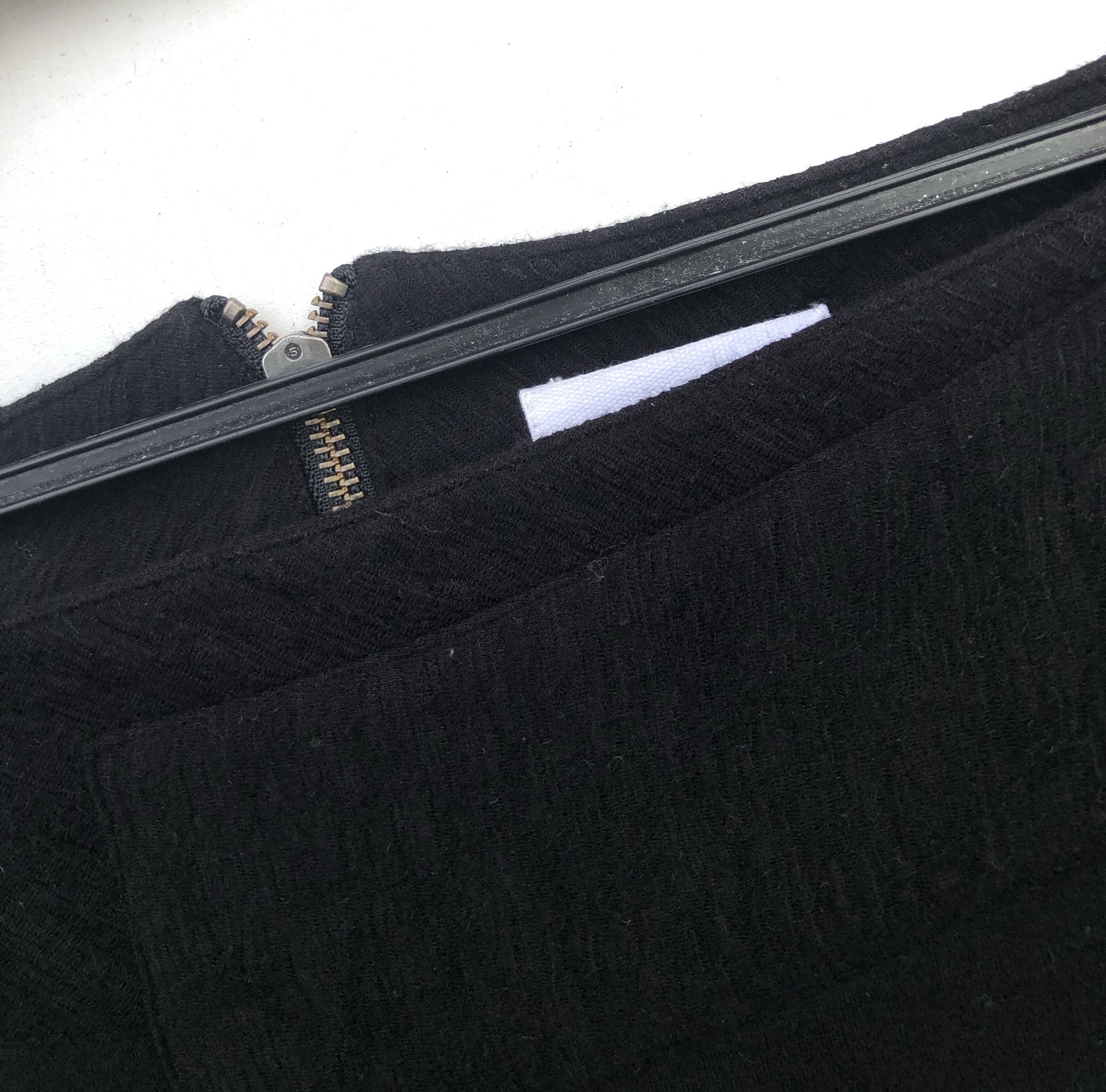 Helmut Lang HELMUT LANG ASYMMETRICAL DEEP PLEAT SONARWOOL SKIRT Size 29" - 7 Thumbnail
