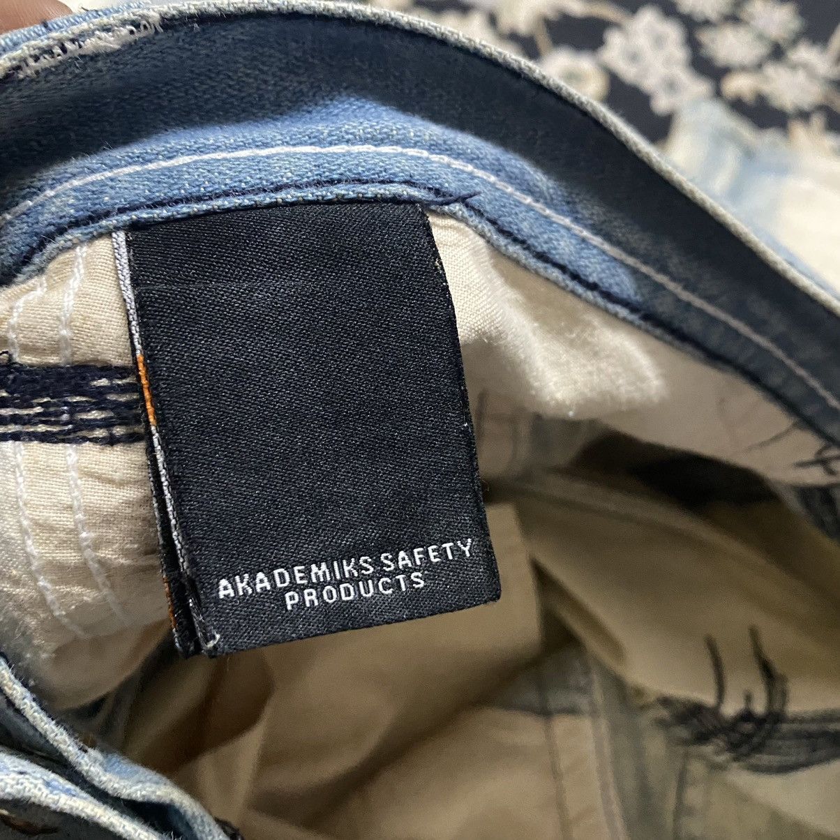 Akademiks Akademiks Denim Baggy Pants Size US 33 - 18 Thumbnail