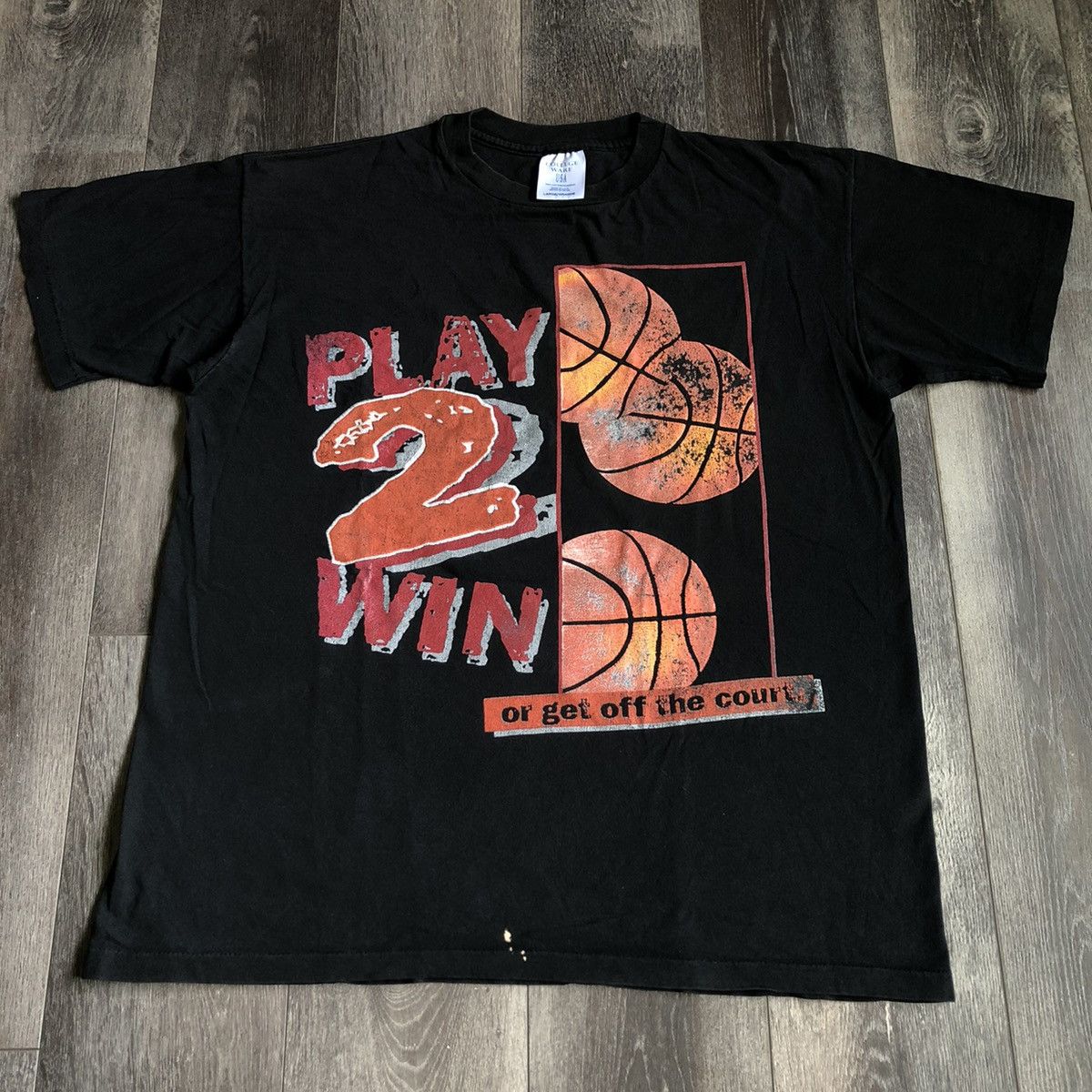 Vintage Vintage 1990s Play 2 Win Or Get Off the Court Basketball Tee Size US L / EU 52-54 / 3 - 1 Thumbnail