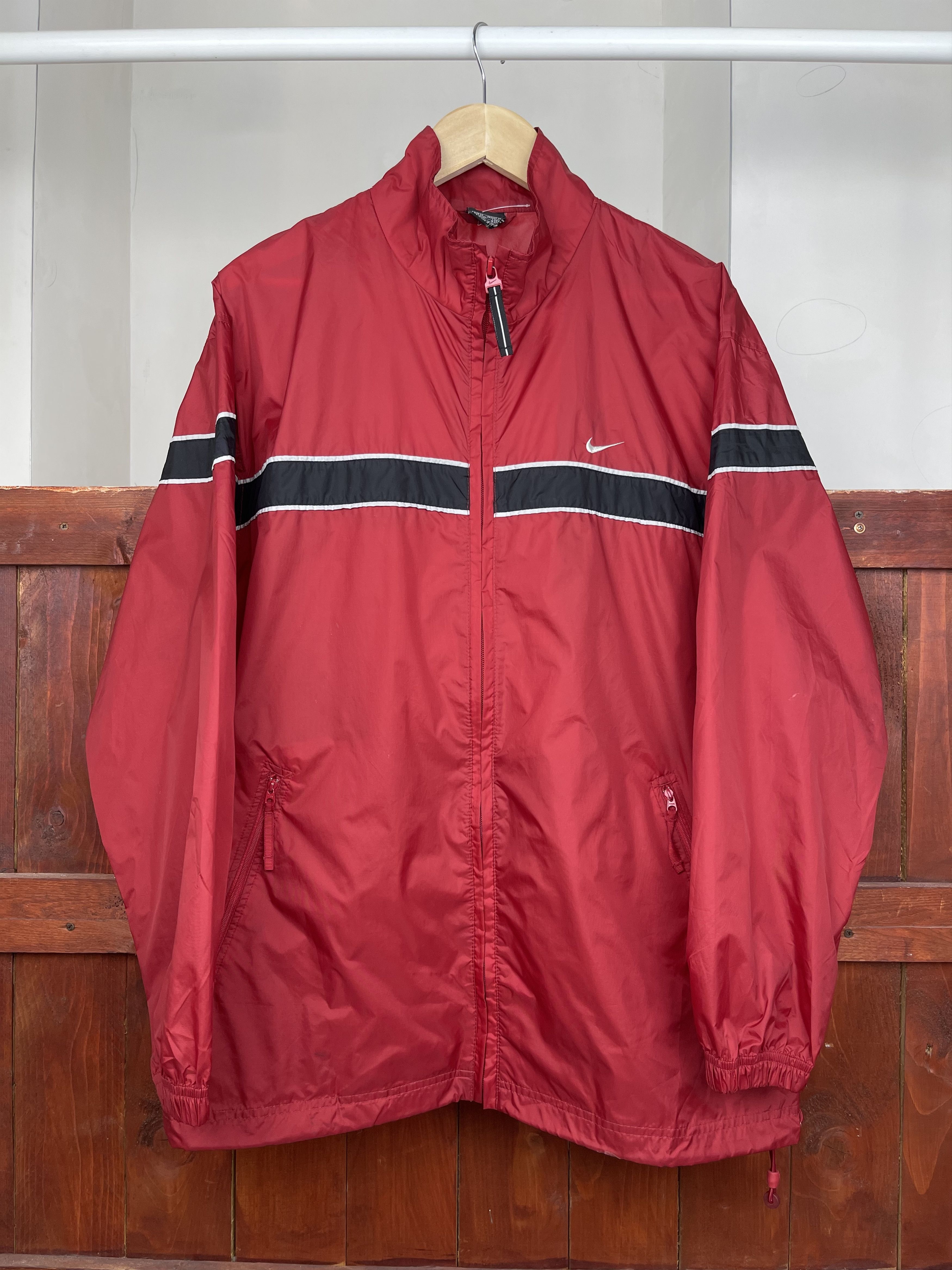 Nike × Streetwear × Vintage Nike vintage windbreaker red