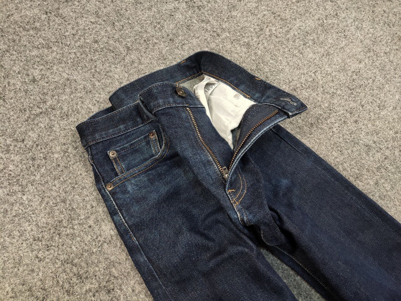Uniqlo Vintage Japan Uniqlo Selvedge Dark Faded Denim Jeans Size US 31 - 13 Thumbnail