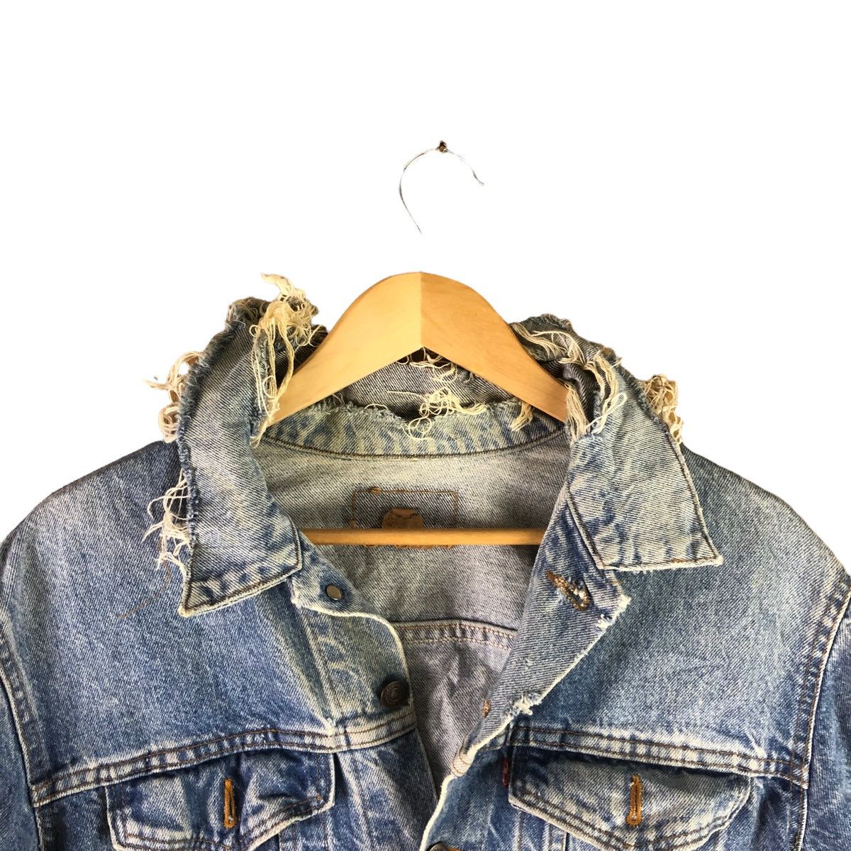 Levi's × Levi's Vintage Clothing × Vintage Vintage Levi’s Denim Jacket Distressed Size US M / EU 48-50 / 2 - 7 Thumbnail