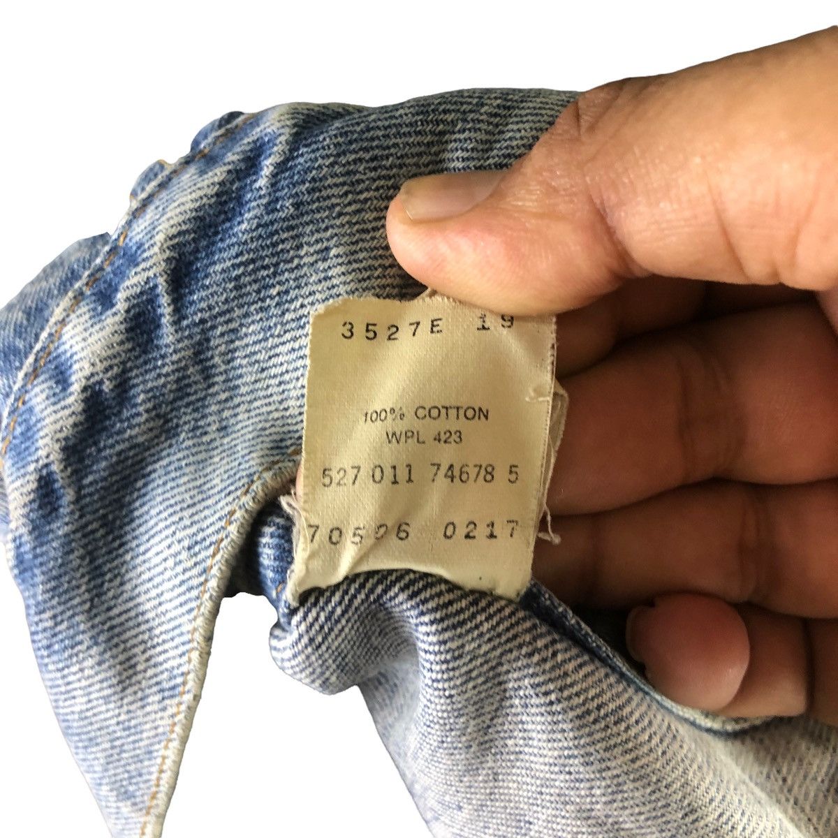 Levi's × Levi's Vintage Clothing × Vintage Vintage Levi’s Denim Jacket Distressed Size US M / EU 48-50 / 2 - 10 Thumbnail