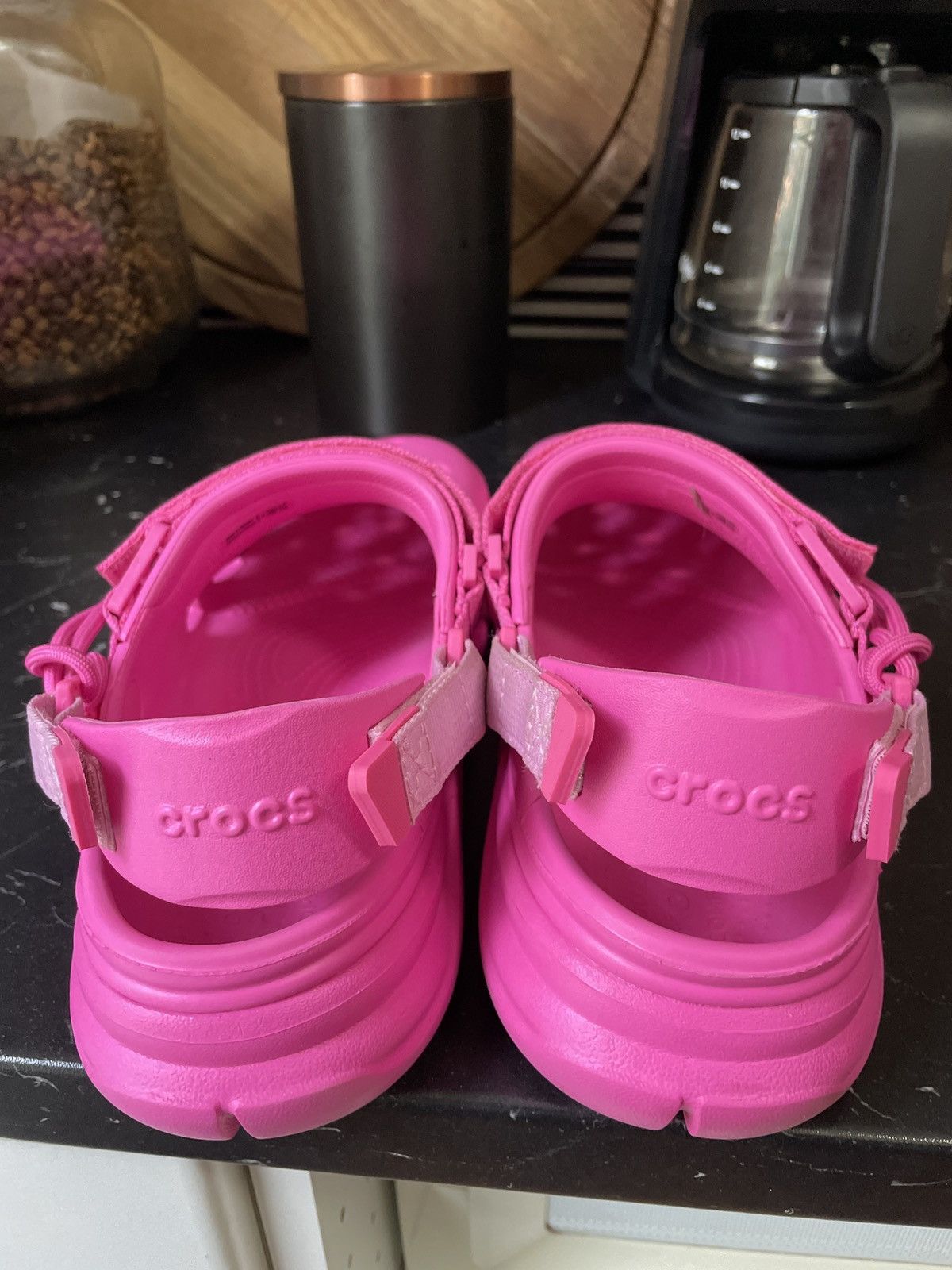 Crocs Electric pink Post Malone crocs Size US 11 / EU 44 - 2 Thumbnail