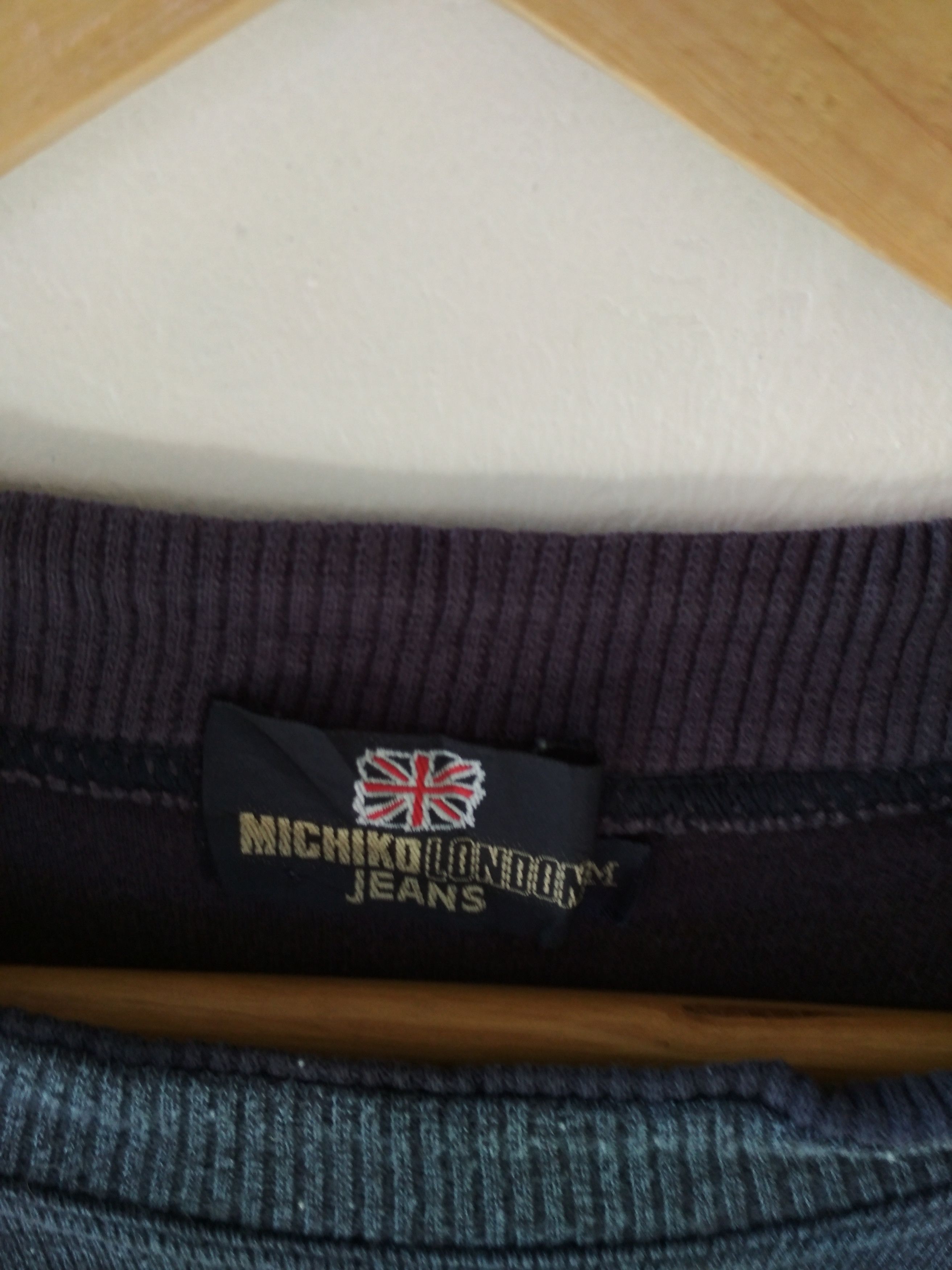 Japanese Brand MICHIKO LONDON JEANS Embroidery Spell Out Logo Sweatshirt Size US M / EU 48-50 / 2 - 3 Thumbnail