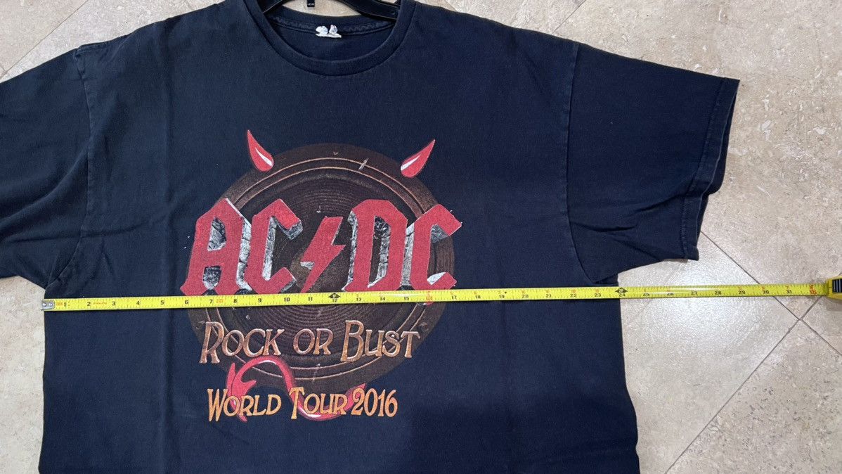 Band Tees × Vintage 2015 AC⚡️DC Rock or Bust Concert Tour Tee Size XL Size US XL / EU 56 / 4 - 7 Thumbnail