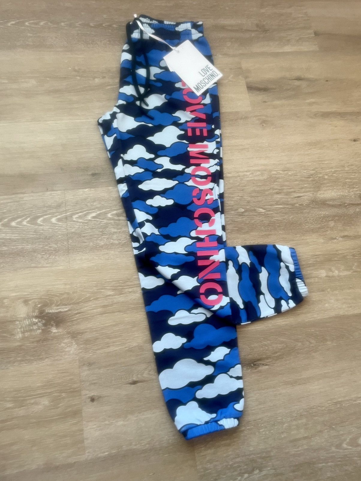Moschino Love Moschino Blue Cloud Camo Repeat Mid-Waisted Joggers Size 28" / US 6 / IT 42 - 9 Thumbnail