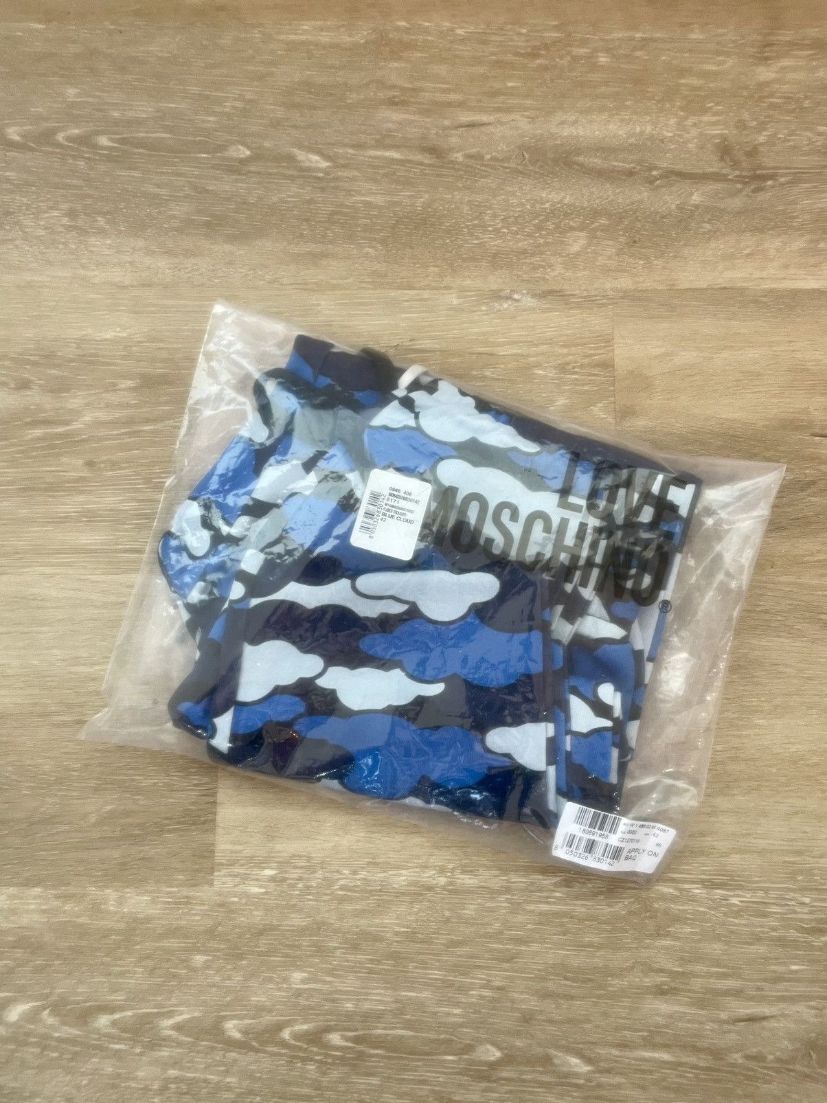 Moschino Love Moschino Blue Cloud Camo Repeat Mid-Waisted Joggers Size 28" / US 6 / IT 42 - 16 Thumbnail
