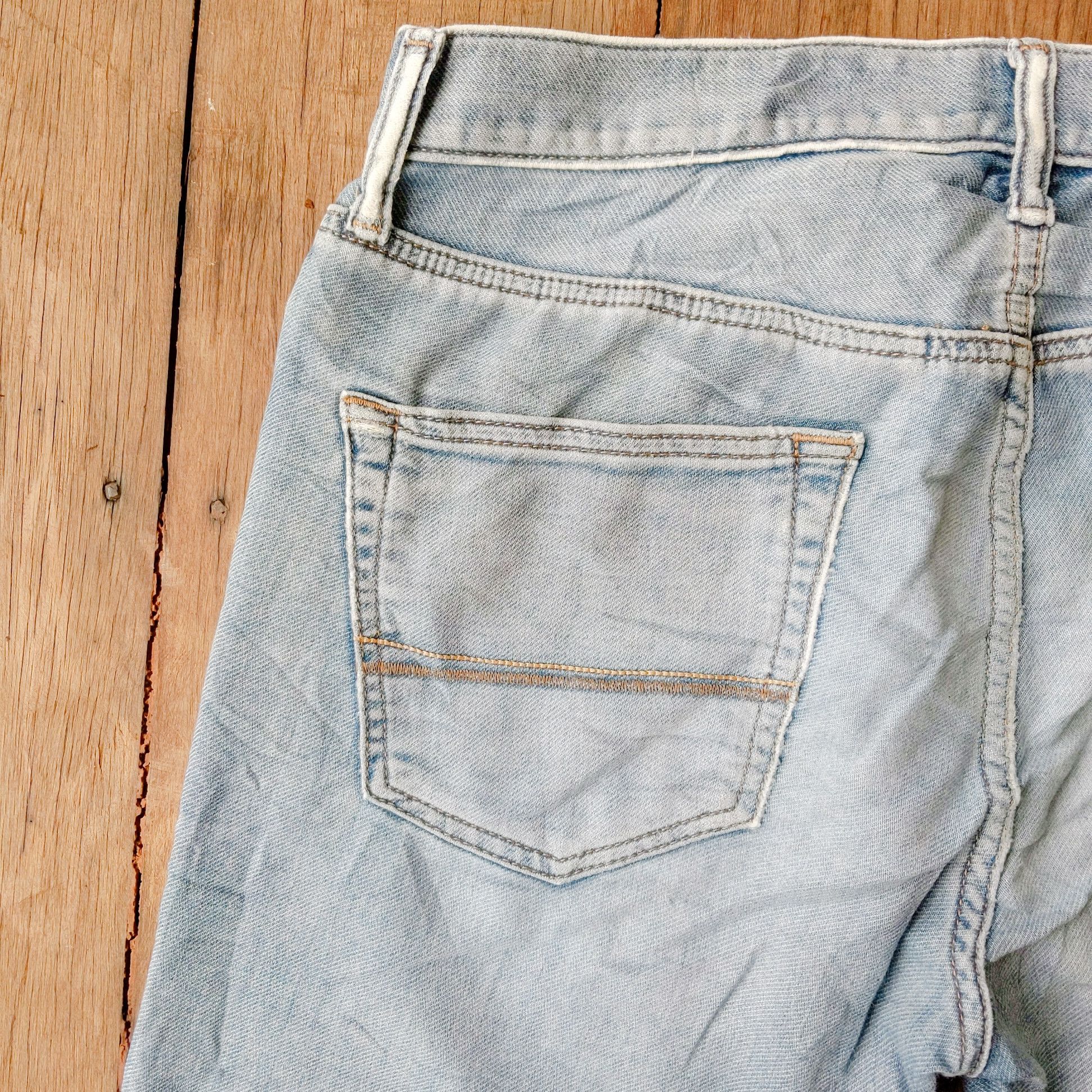 Japanese Brand × Jean × Vintage Vintage Abercrombie & Fitch Light Wash Denim Jean Pants W32 Size US 32 / EU 48 - 4 Thumbnail