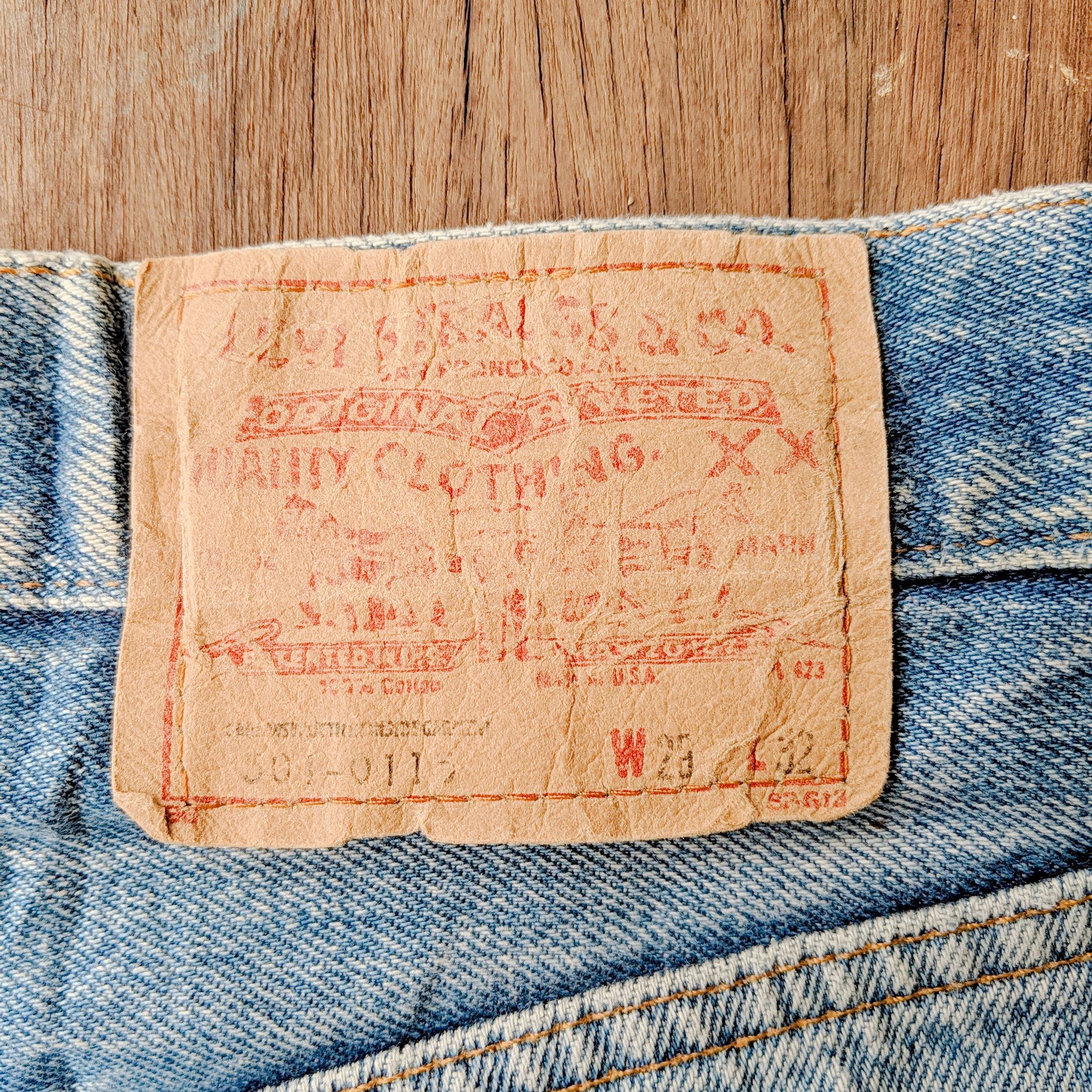 Japanese Brand Vintage Levis 501 W28x32 Faded Denim Button Up Pants Size US 28 / EU 44 - 2 Thumbnail