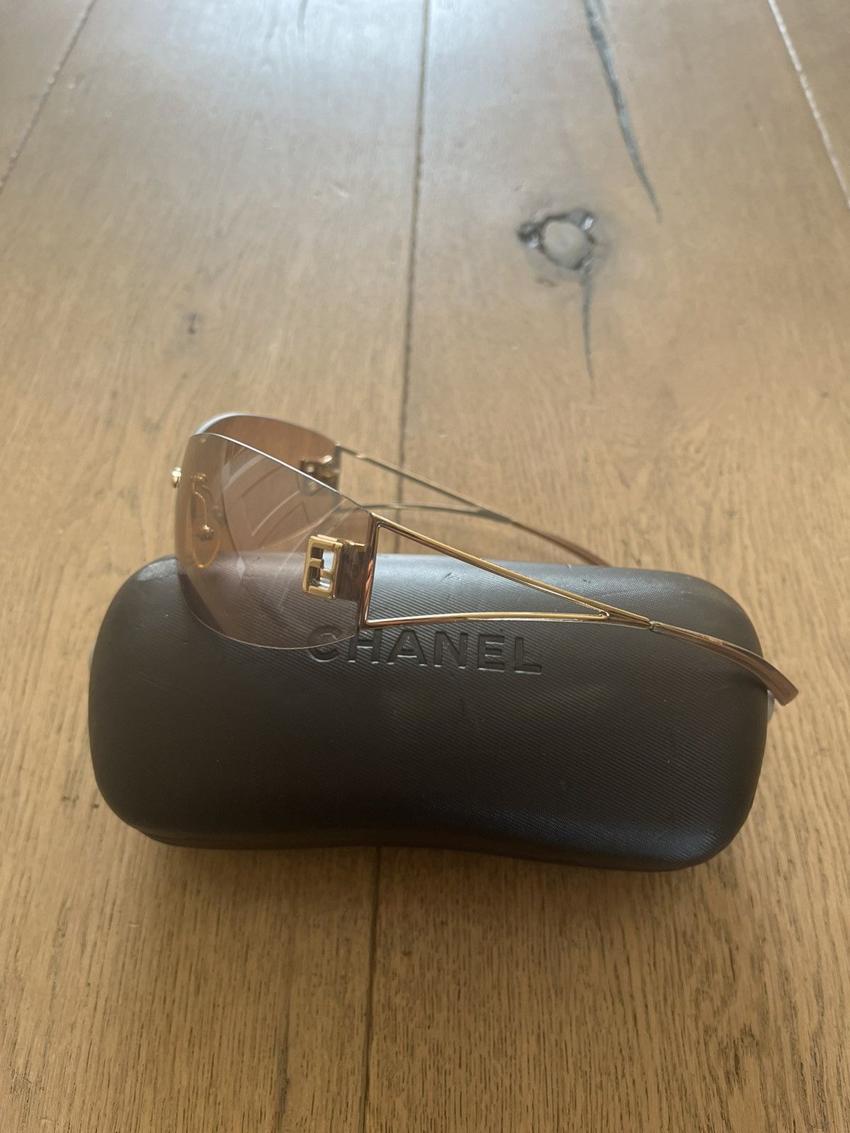 Fendi Logo Mask Tinted Sunglasses