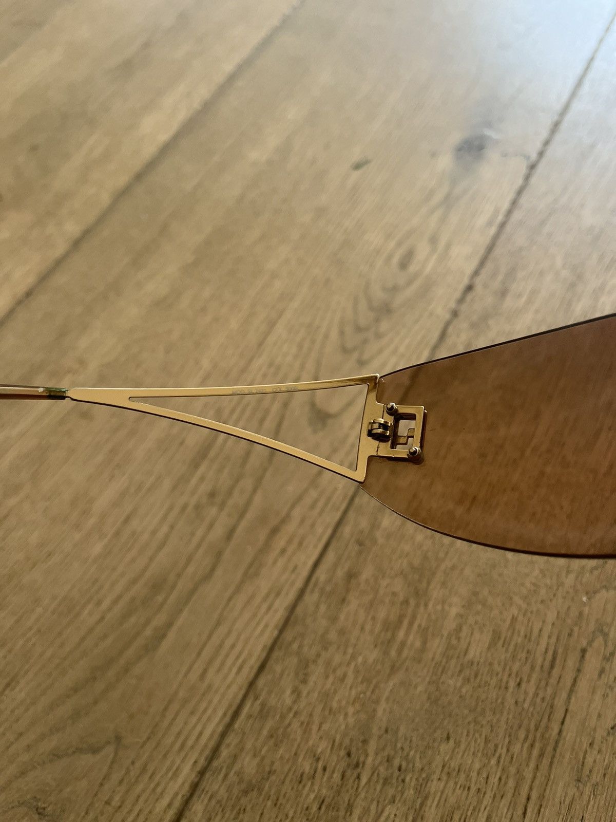 Fendi Logo Mask Tinted Sunglasses