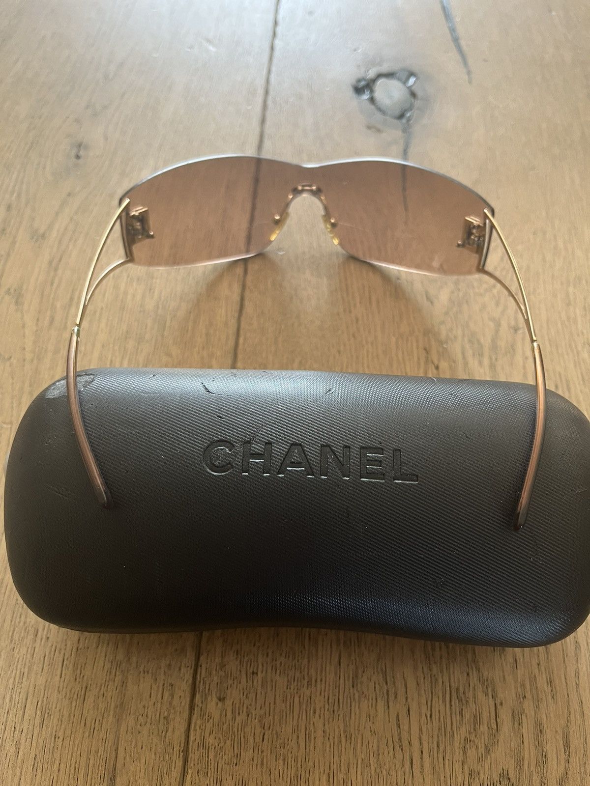 Fendi Logo Mask Tinted Sunglasses