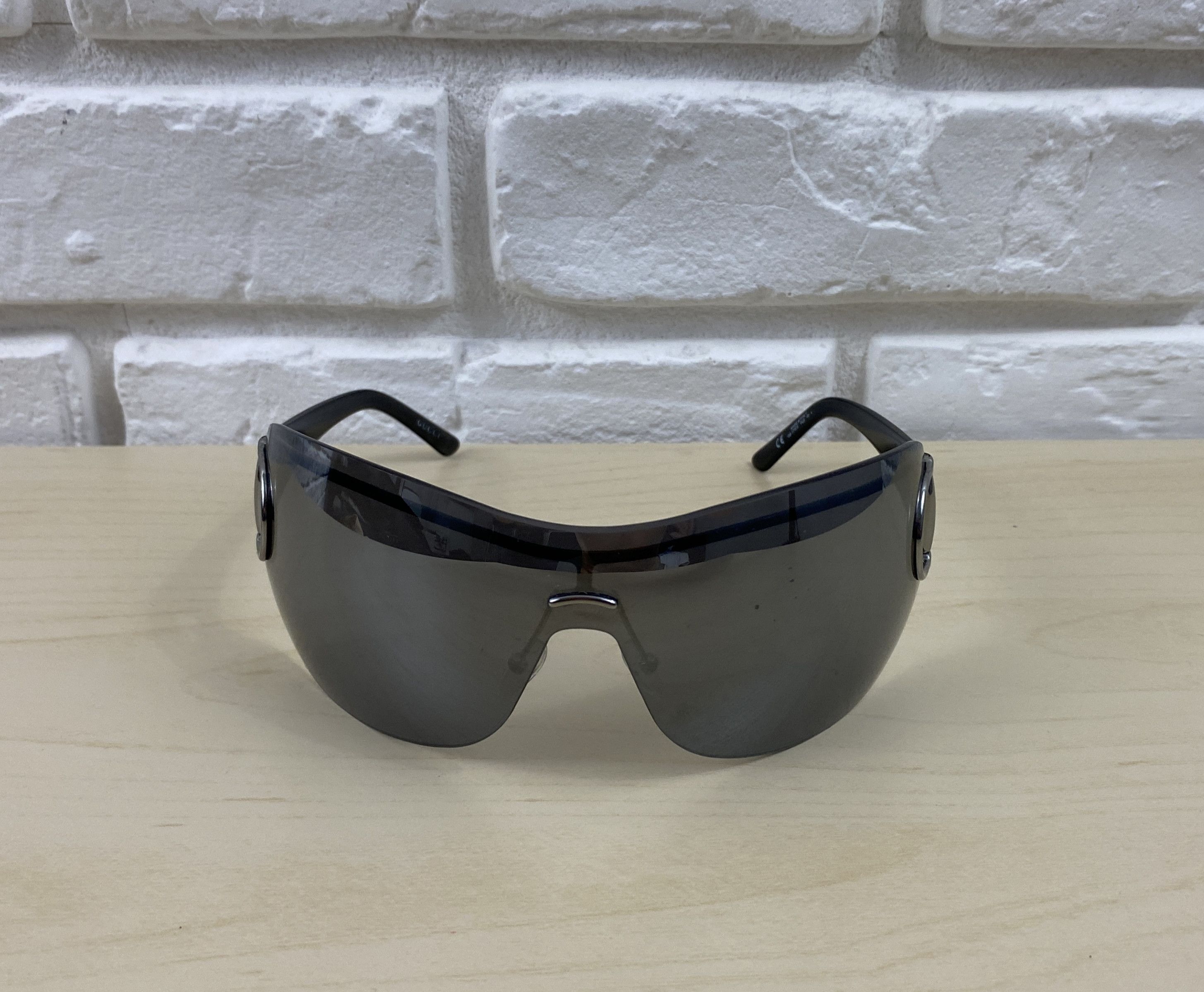 Gucci Women's Gucci GG2711/S Black Sunglasses Made In Italy- Size ONE SIZE - 2 Thumbnail