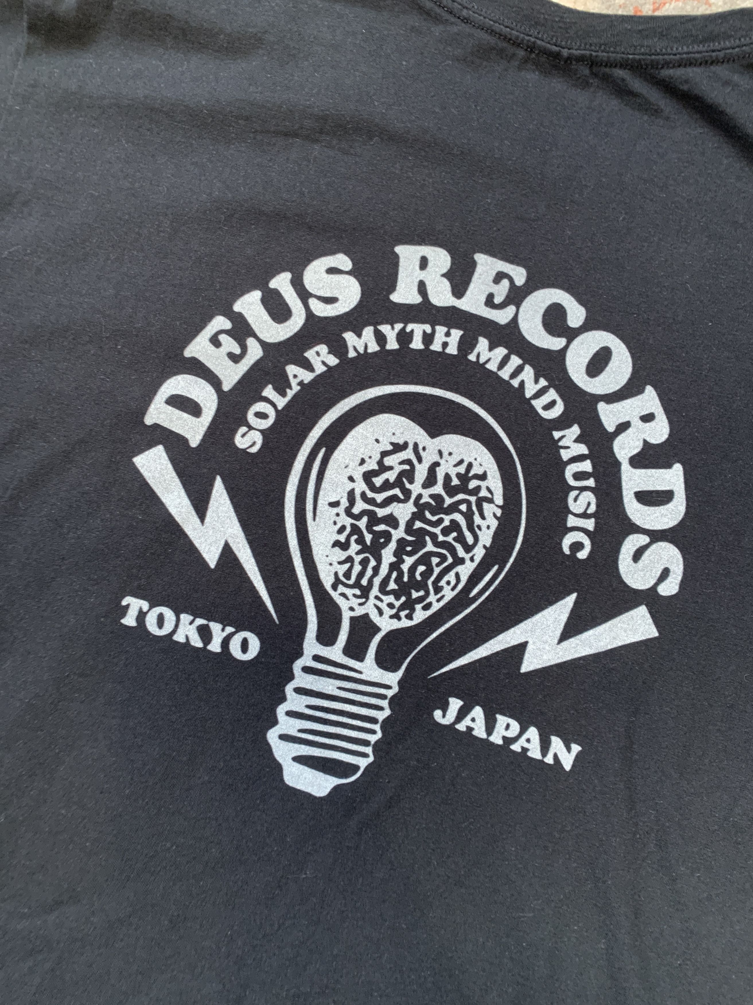 Japanese Brand Deus Records Solar Myth Mind Music Tokyo Japan T-Shirt Size US XL / EU 56 / 4 - 8 Thumbnail
