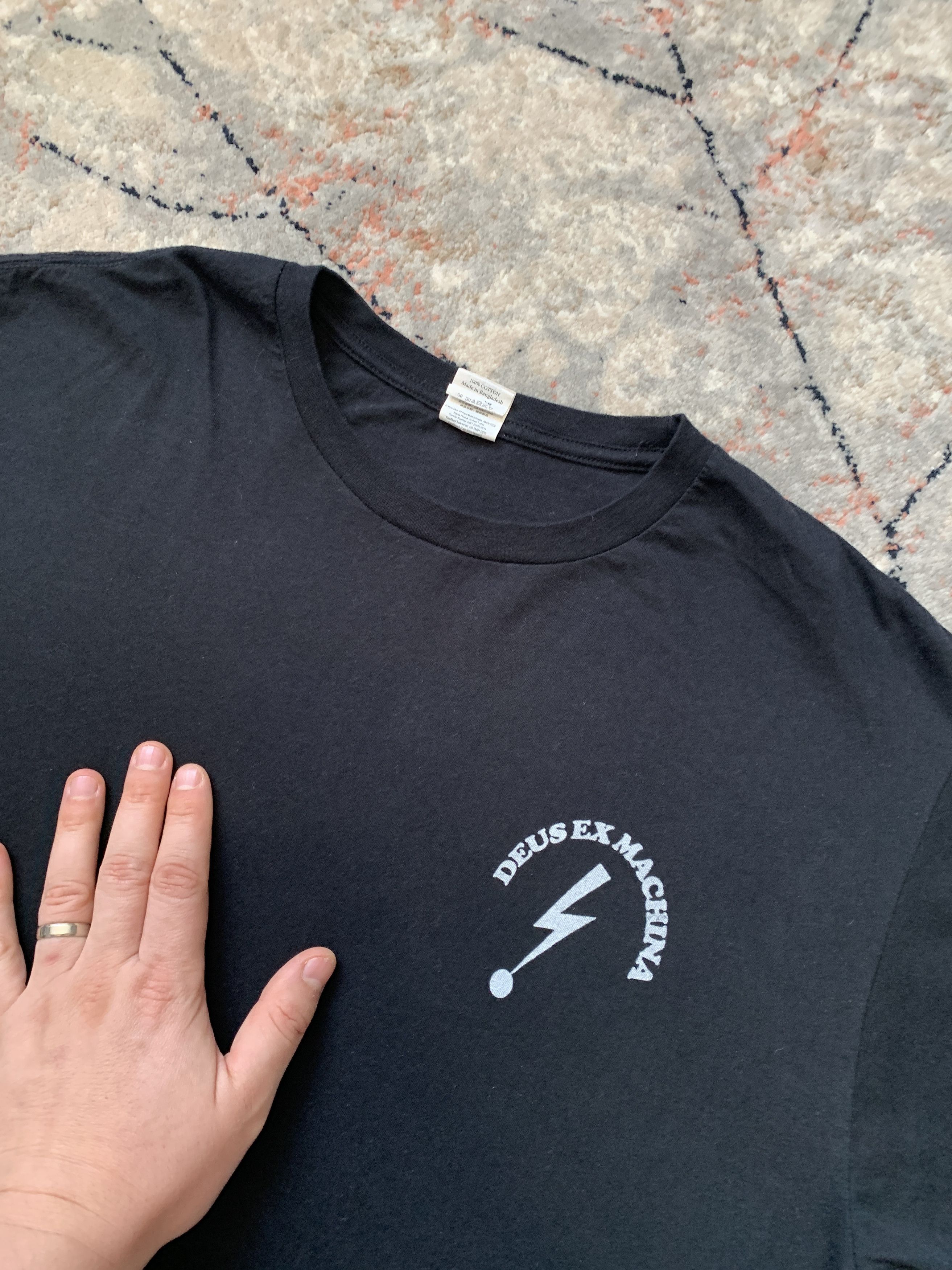 Japanese Brand Deus Records Solar Myth Mind Music Tokyo Japan T-Shirt Size US XL / EU 56 / 4 - 4 Thumbnail
