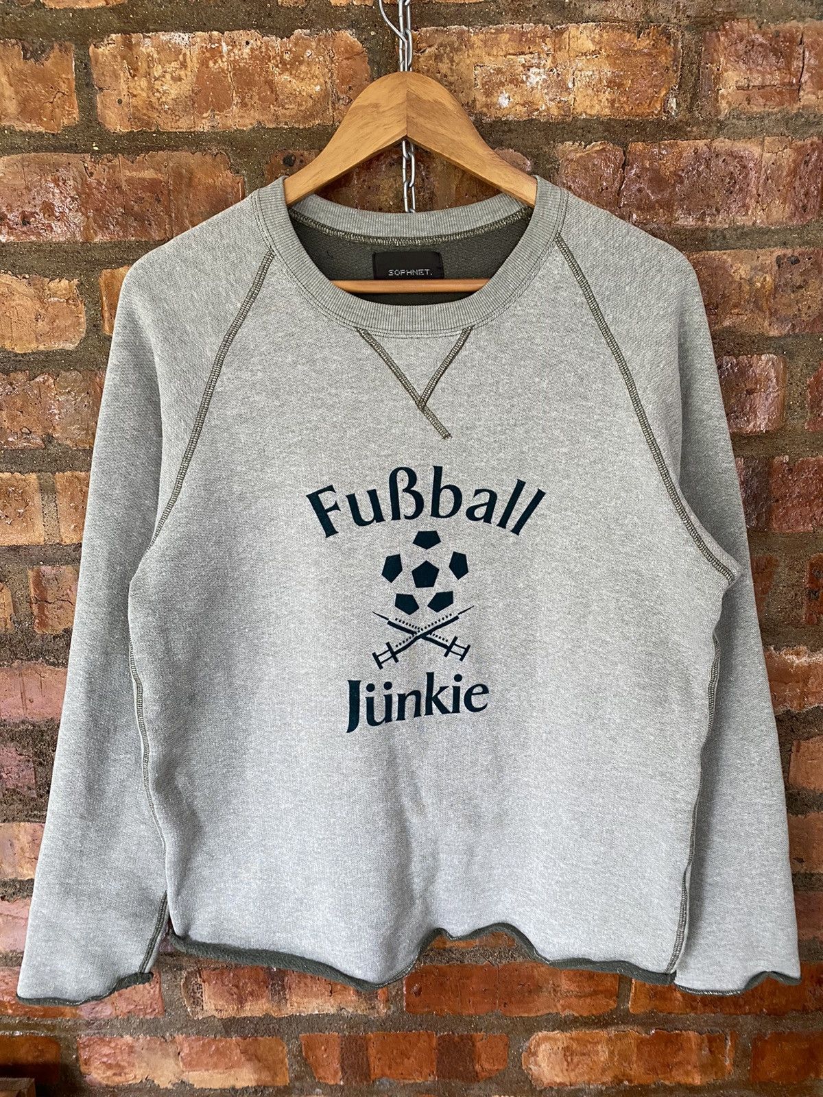 Sophnet. AW02 Football junkies velvet print Size US M / EU 48-50 / 2 - 2 Thumbnail