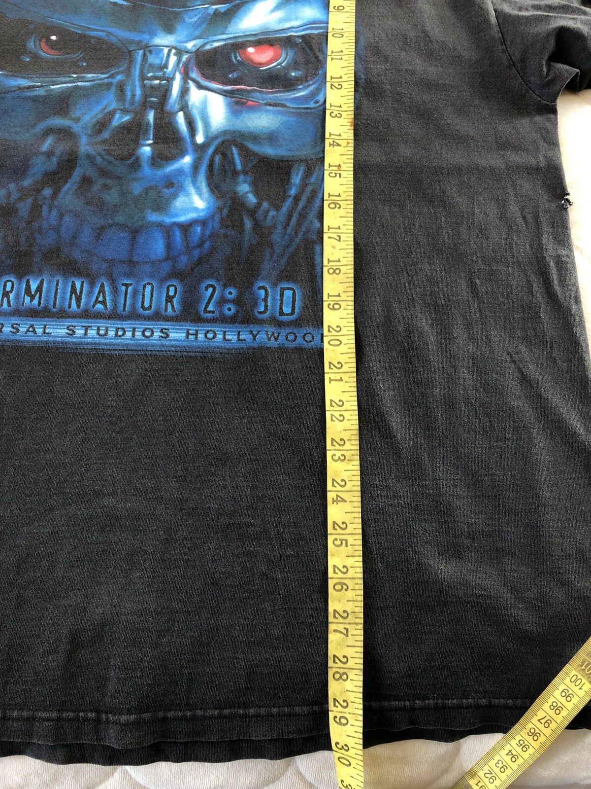 Other Vintage Distressed Universal Studios TERMINATOR 2 3D t shirt Size US L / EU 52-54 / 3 - 8 Thumbnail