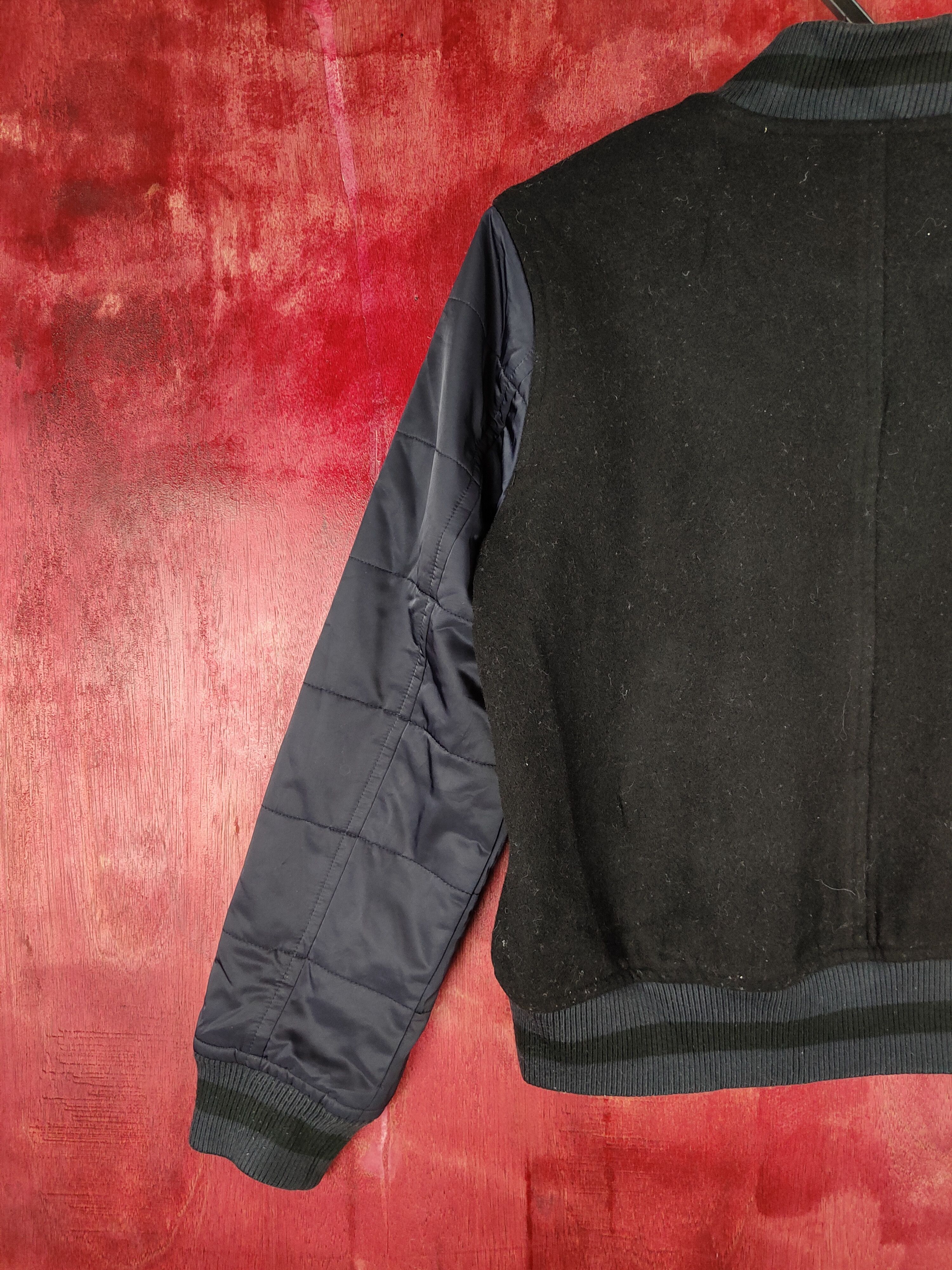 Japanese Brand G.V.G.V Uniqlo Black plain varsity jacket #4296 Size S / US 4 / IT 40 - 7 Thumbnail