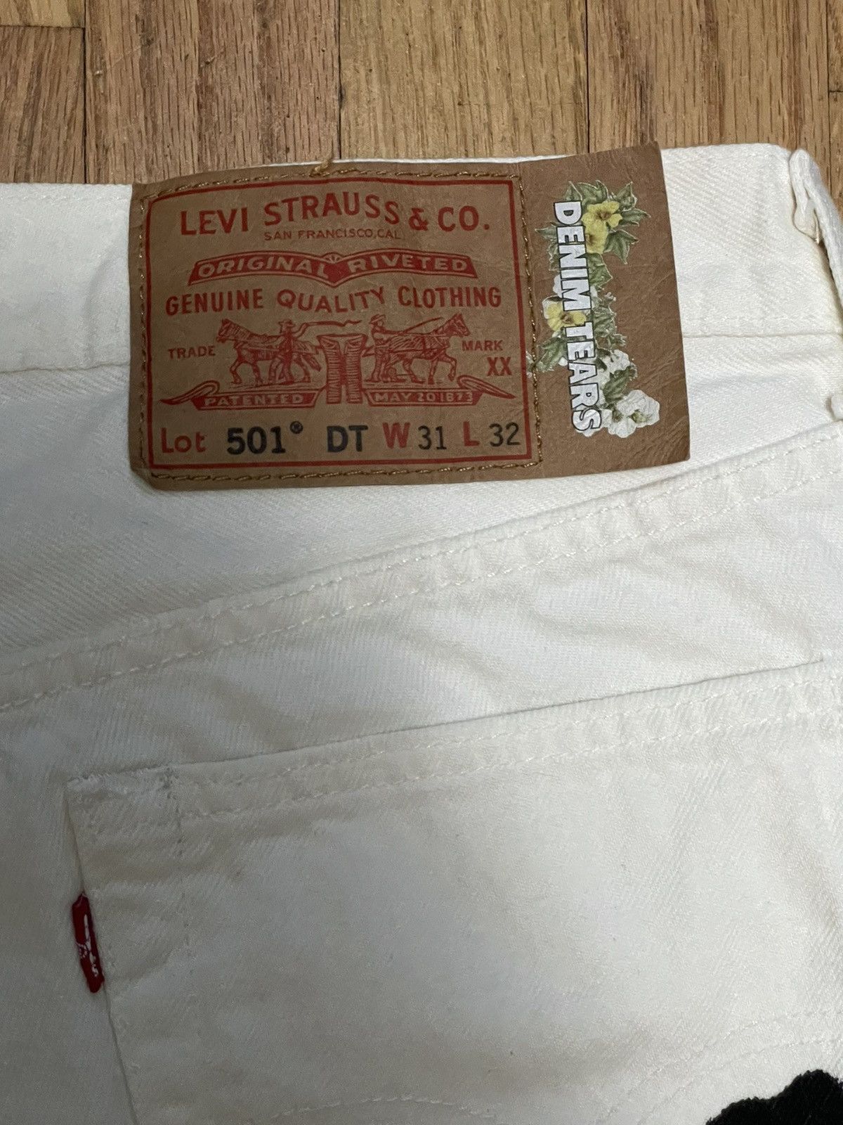DENIM TEARS Denim Tears x Levi's Cotton Wreath Jean White Size US 31 - 3 Thumbnail