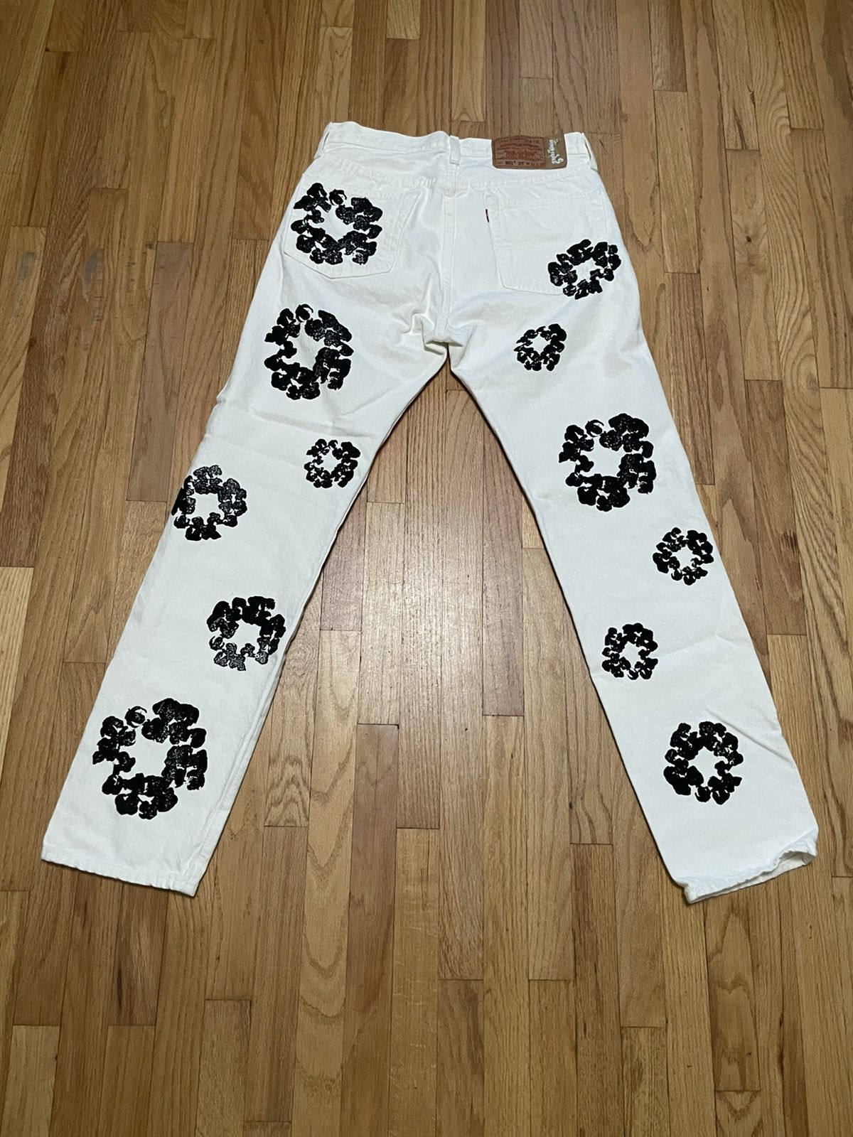 DENIM TEARS Denim Tears x Levi's Cotton Wreath Jean White Size US 31 - 2 Thumbnail