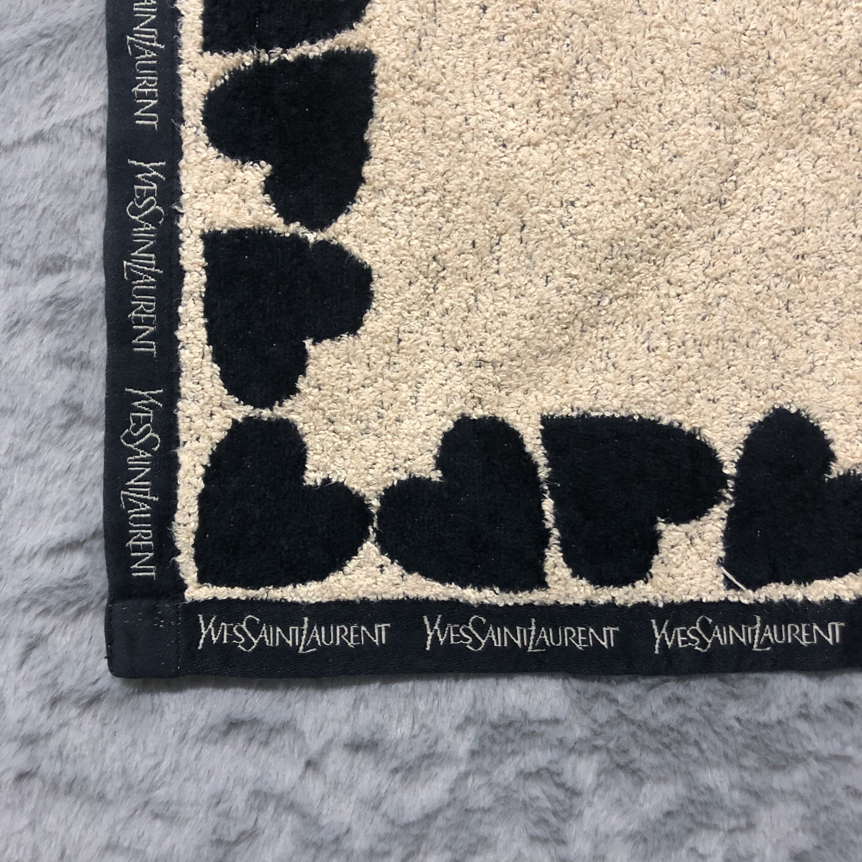 Yves Saint Laurent Yves Saint Laurent Love Mini Towel Handkerchief #194-H Size ONE SIZE - 2 Thumbnail