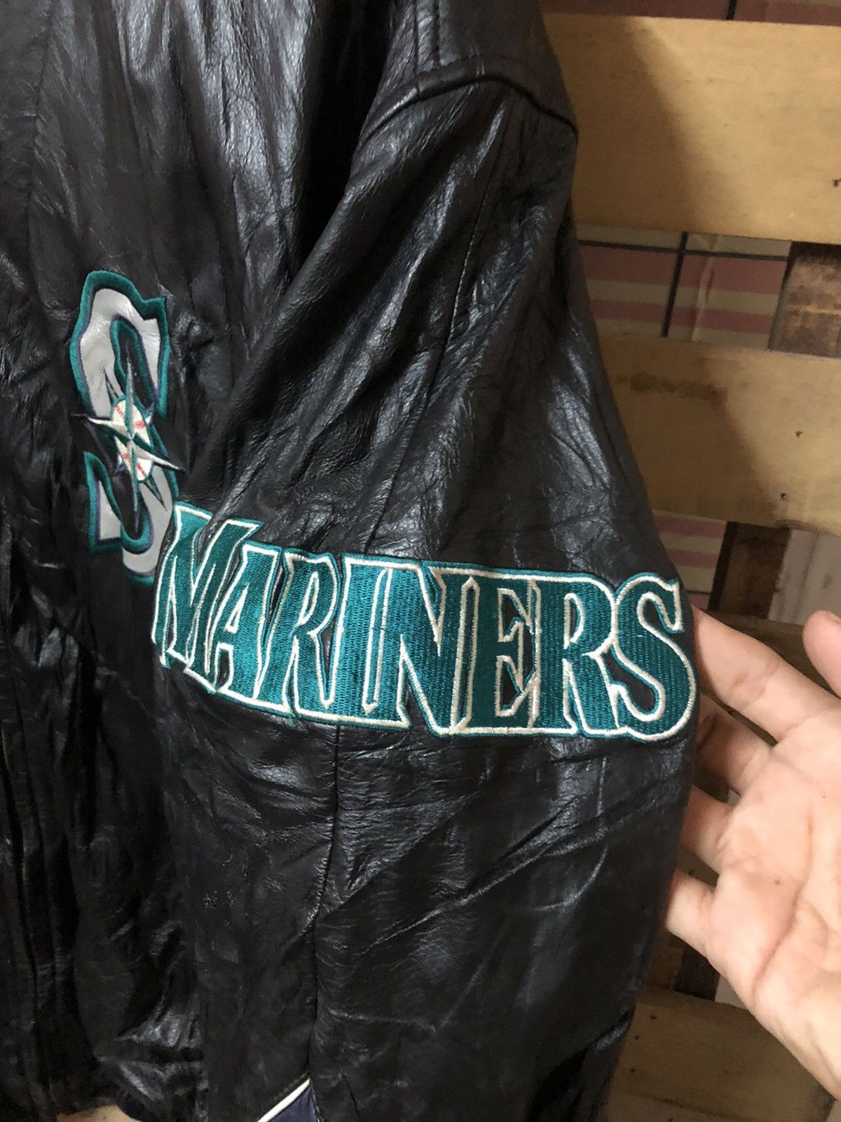 MLB Vintage 90s Seattle Mariners Embroidery Leather Jacket Size US L / EU 52-54 / 3 - 7 Thumbnail