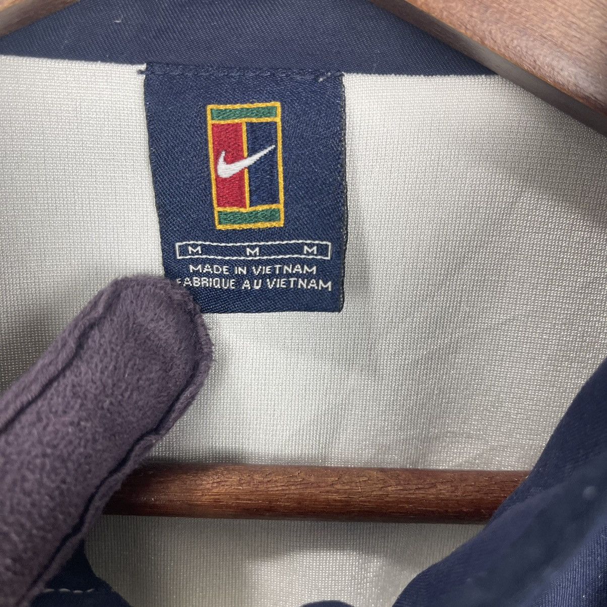 Nike Vintage Nike Court Jacket Size US L / EU 52-54 / 3 - 11 Thumbnail