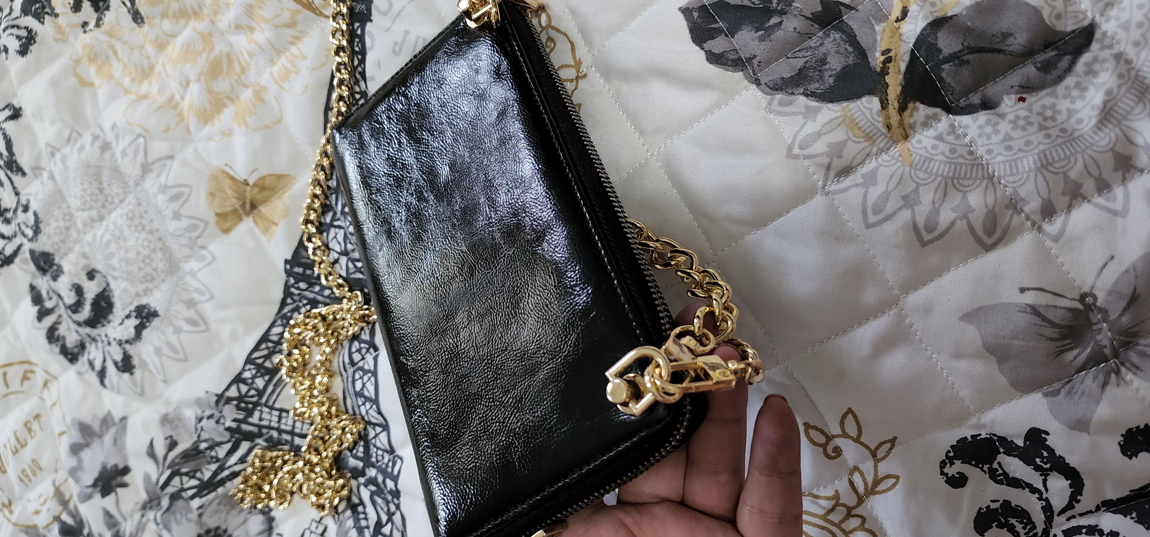 Yves Saint Laurent Yves Saint Laurent Patent Leather Zippy Wallet Crossbody Size ONE SIZE - 4 Thumbnail