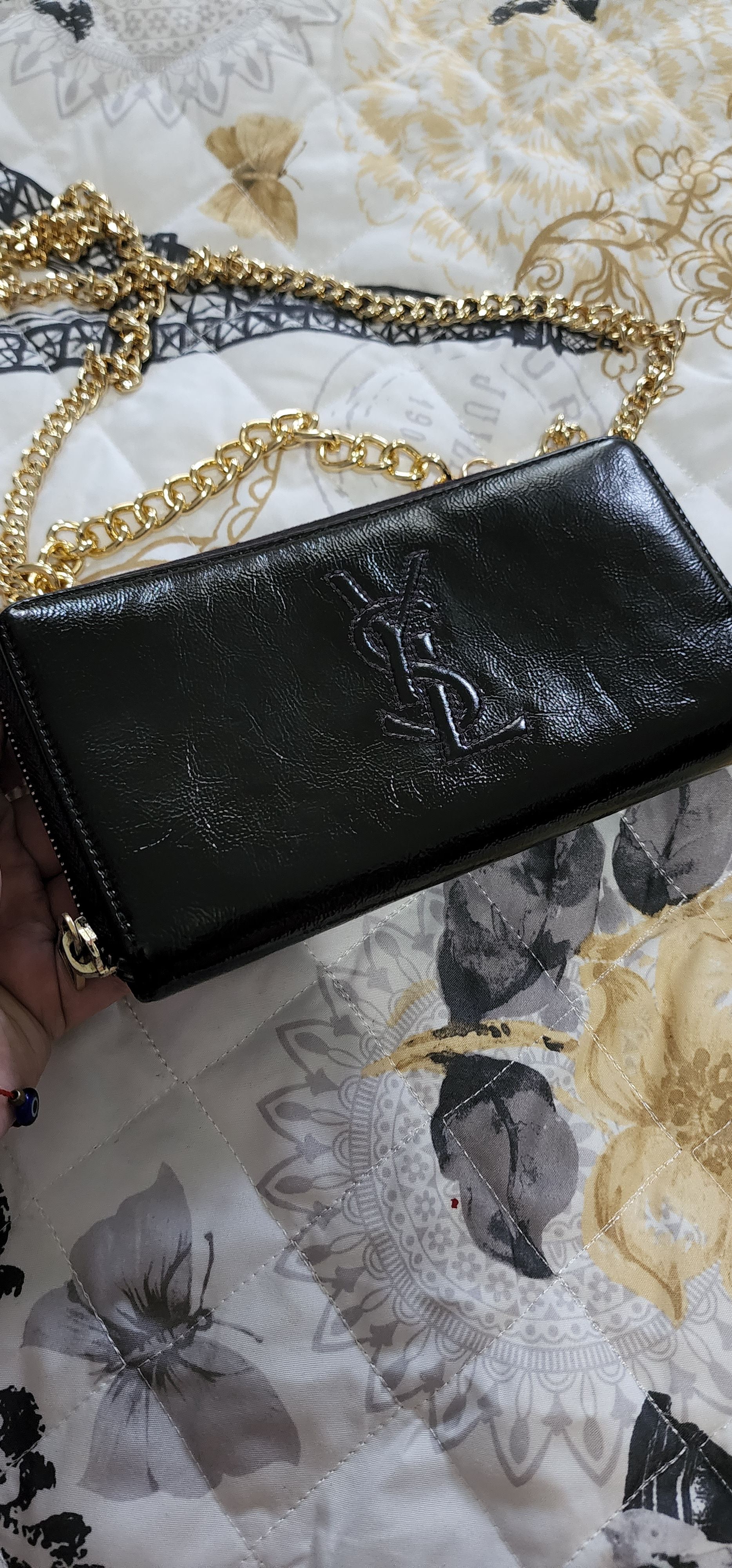 Yves Saint Laurent Yves Saint Laurent Patent Leather Zippy Wallet Crossbody Size ONE SIZE - 2 Thumbnail
